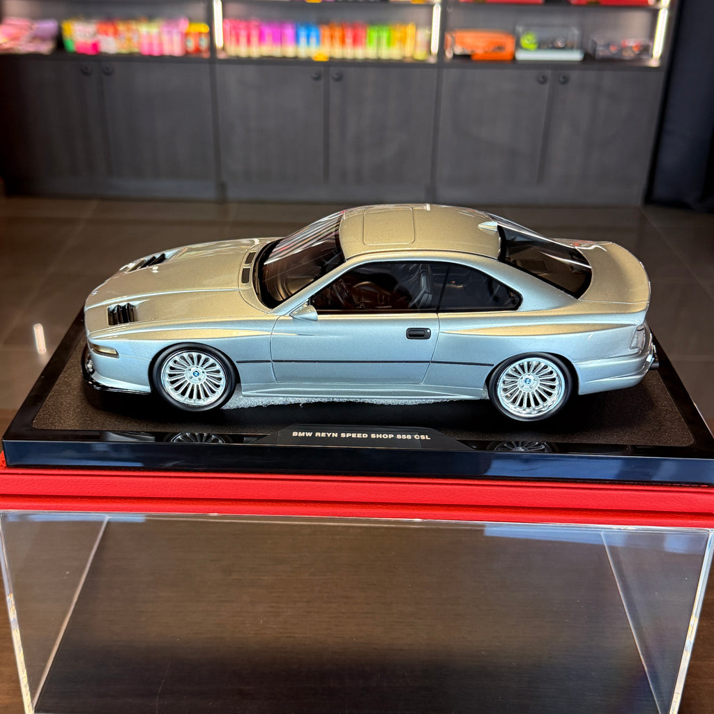 BMW Reyn Speed Shop 858 CSL by Jon Sibal – Chrome Shadow 1:18 by OttOmobile