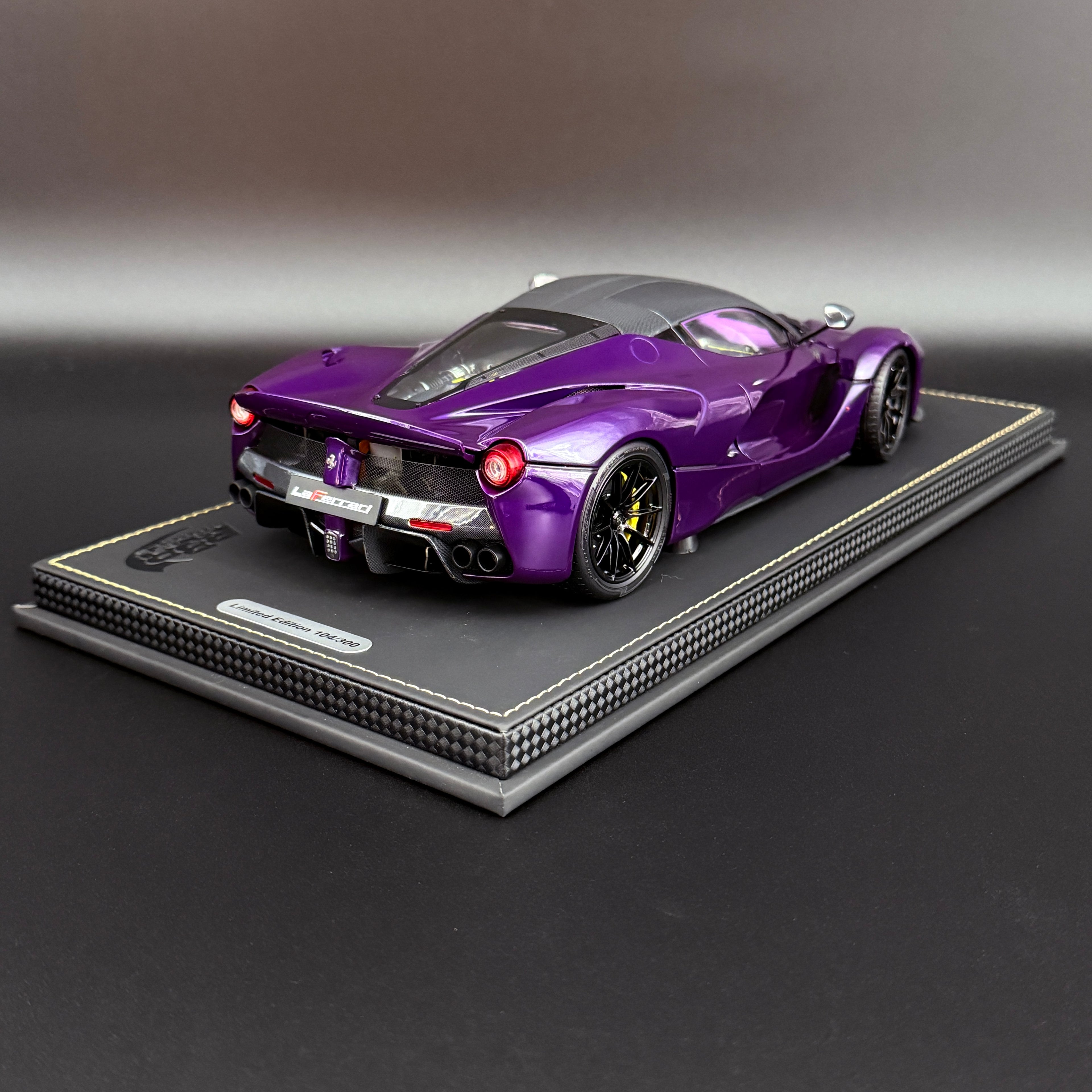 1 18 BBR Ferrari LaFerrari Dubai Violett/Viola Vio 2012