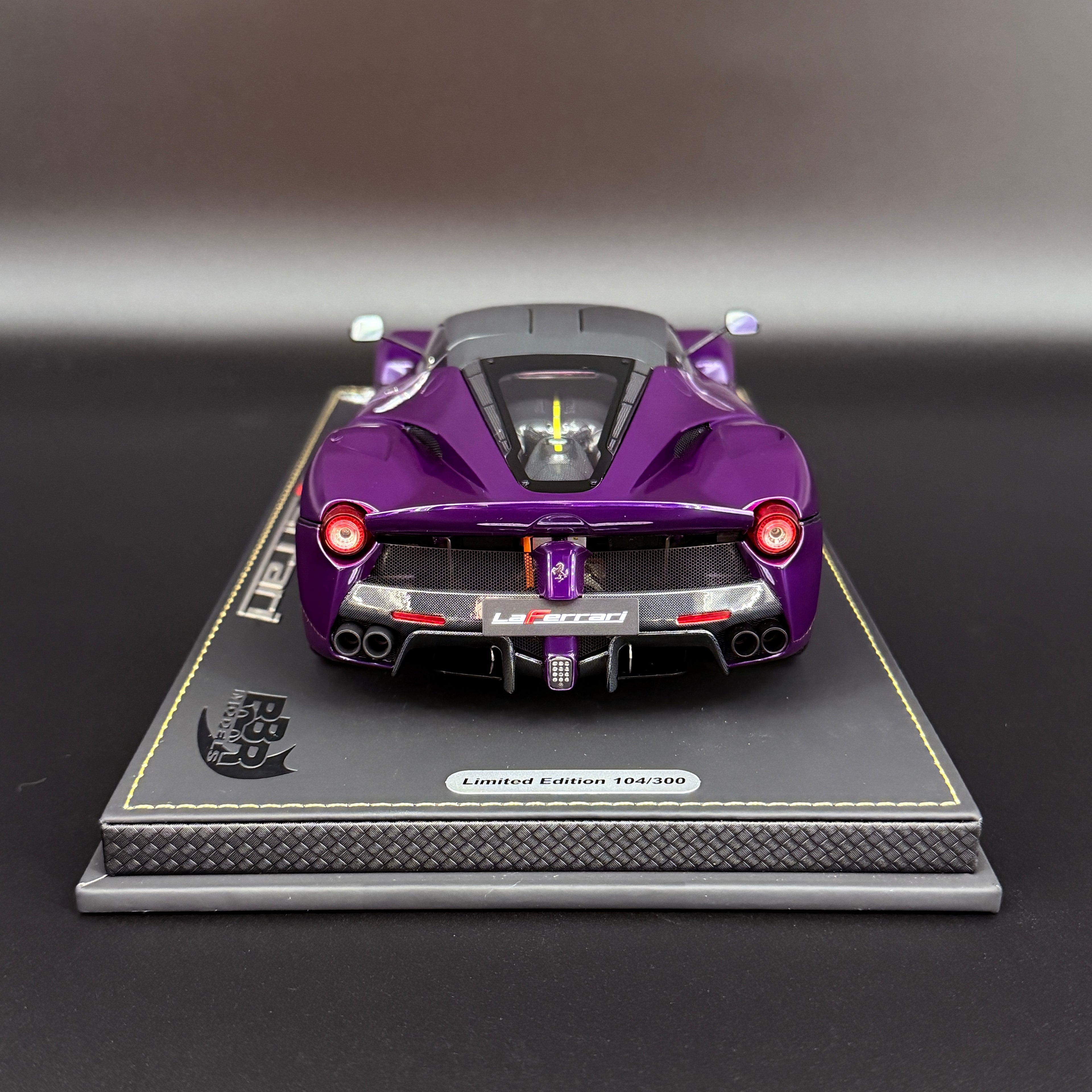 1 18 BBR Ferrari LaFerrari Dubai Violett/Viola Vio 2012