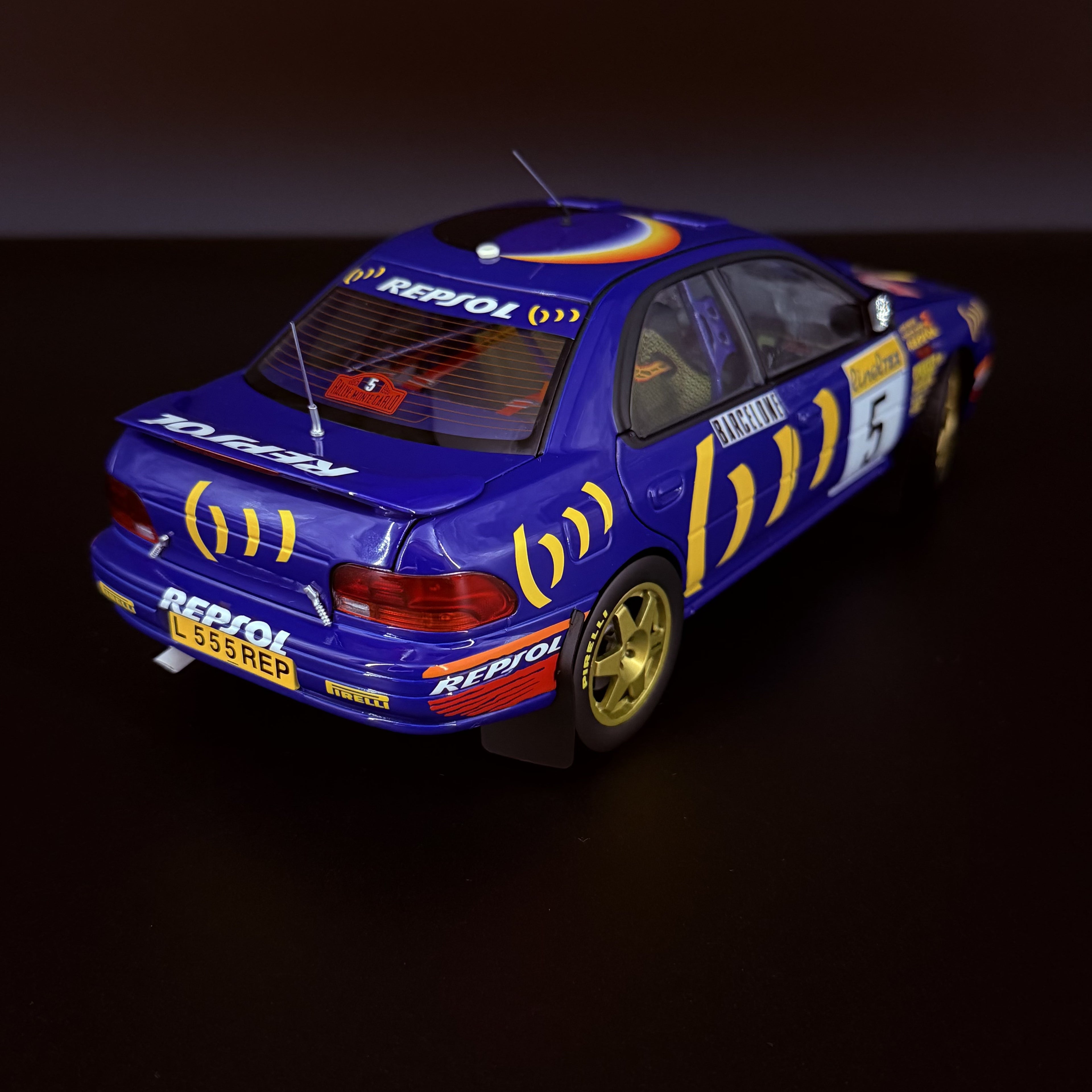 Subaru Impreza 555 #5 – Rallye Monte Carlo 1995 Carlos Sainz Maßstab 1:18 von KYOSHO