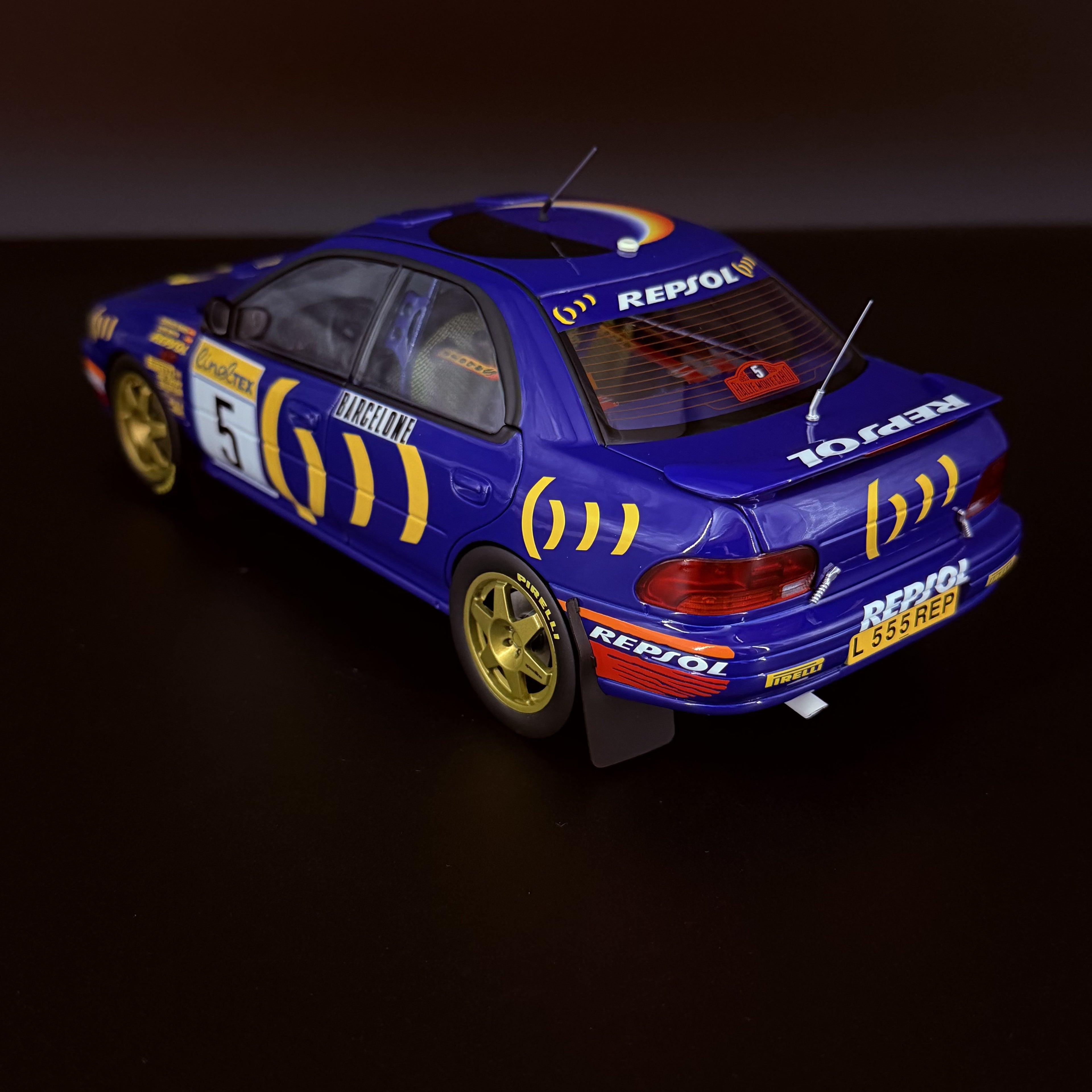 Subaru Impreza 555 #5 – Rallye Monte Carlo 1995 Carlos Sainz Maßstab 1:18 von KYOSHO