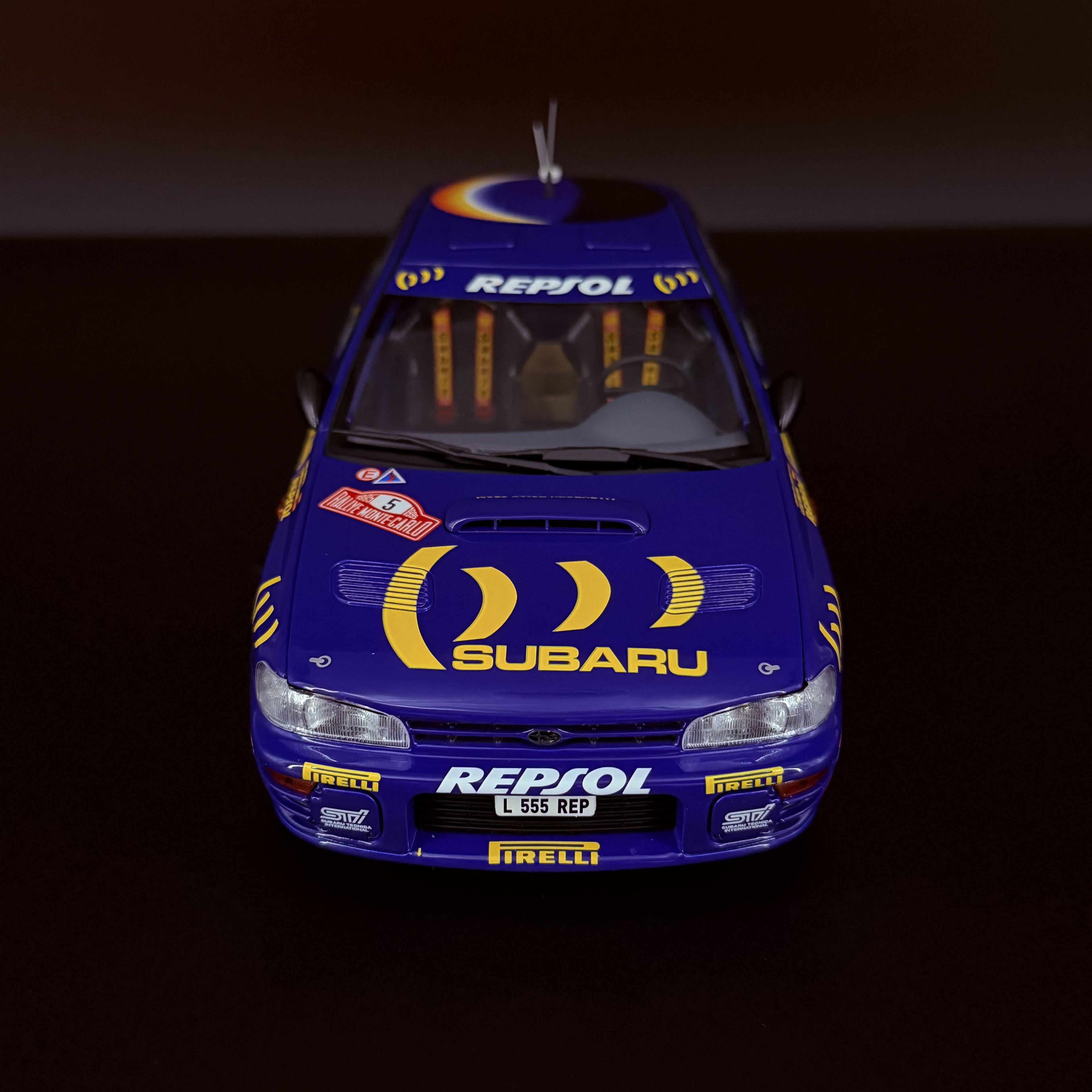 Subaru Impreza 555 #5 – Rallye Monte Carlo 1995 Carlos Sainz Maßstab 1:18 von KYOSHO