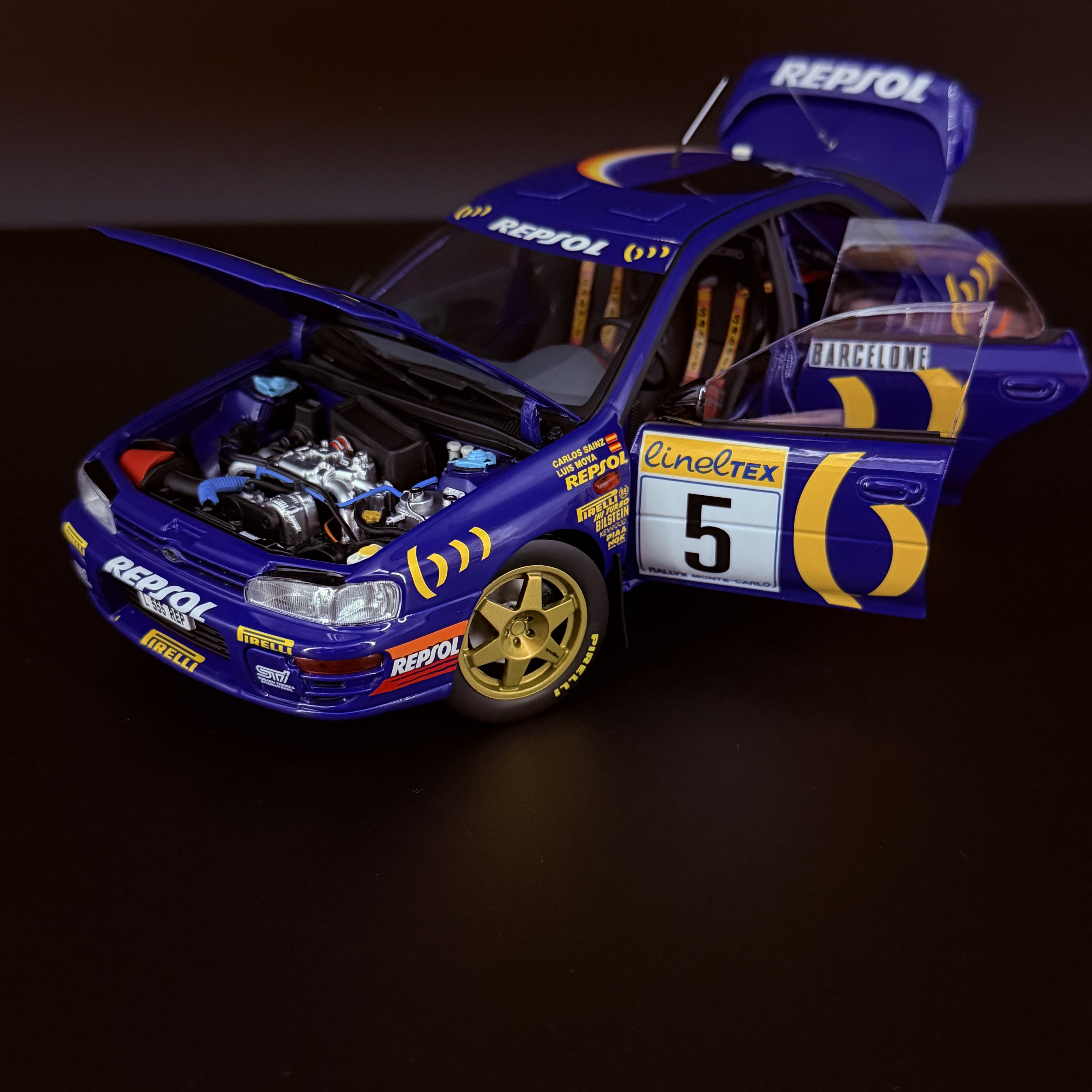 Subaru Impreza 555 #5 – Rallye Monte Carlo 1995 Carlos Sainz Maßstab 1:18 von KYOSHO