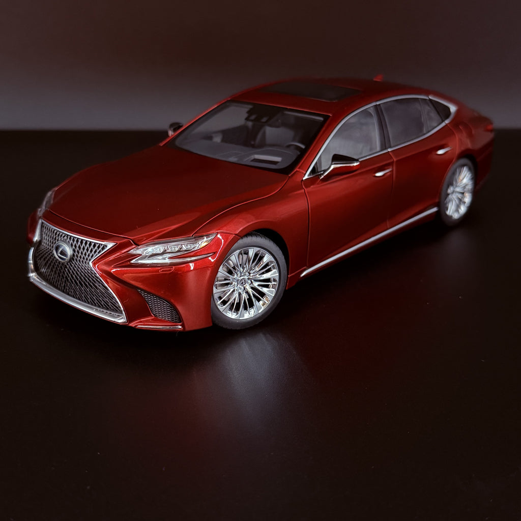 Lexus LS500h 2018 – Morello Rot Metallic Maßstab 1:18 von AUTOart