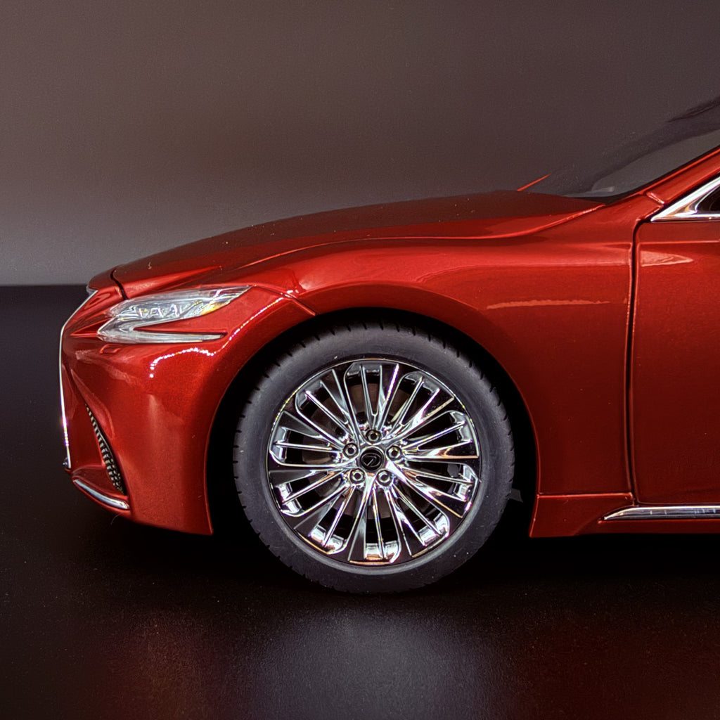 Lexus LS500h 2018 – Morello Rot Metallic Maßstab 1:18 von AUTOart