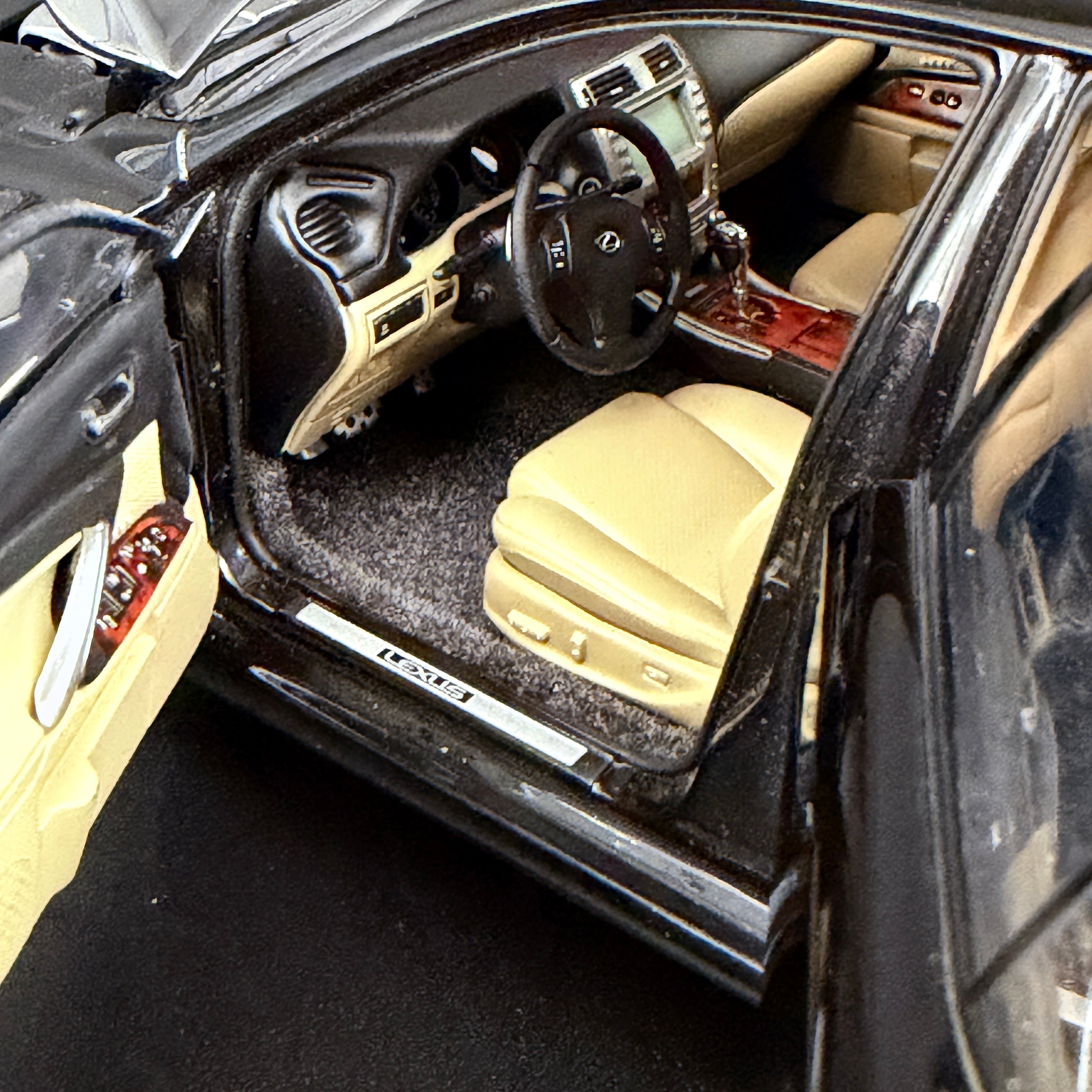 Lexus IS 350 (LHD) 2006 – Schwarz Maßstab 1:18 von AUTOart