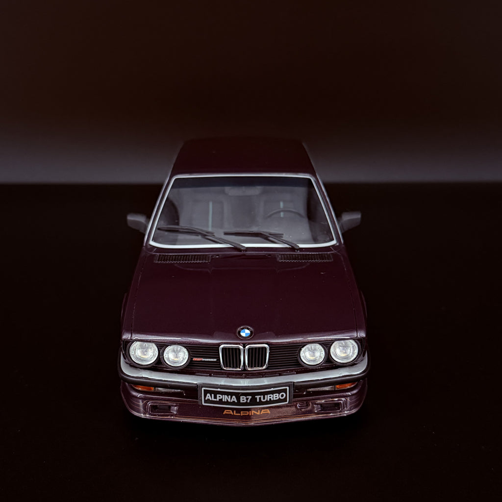 BMW Alpina B7 Turbo (E28) – Maßstab 1:18 von OTTOmobile