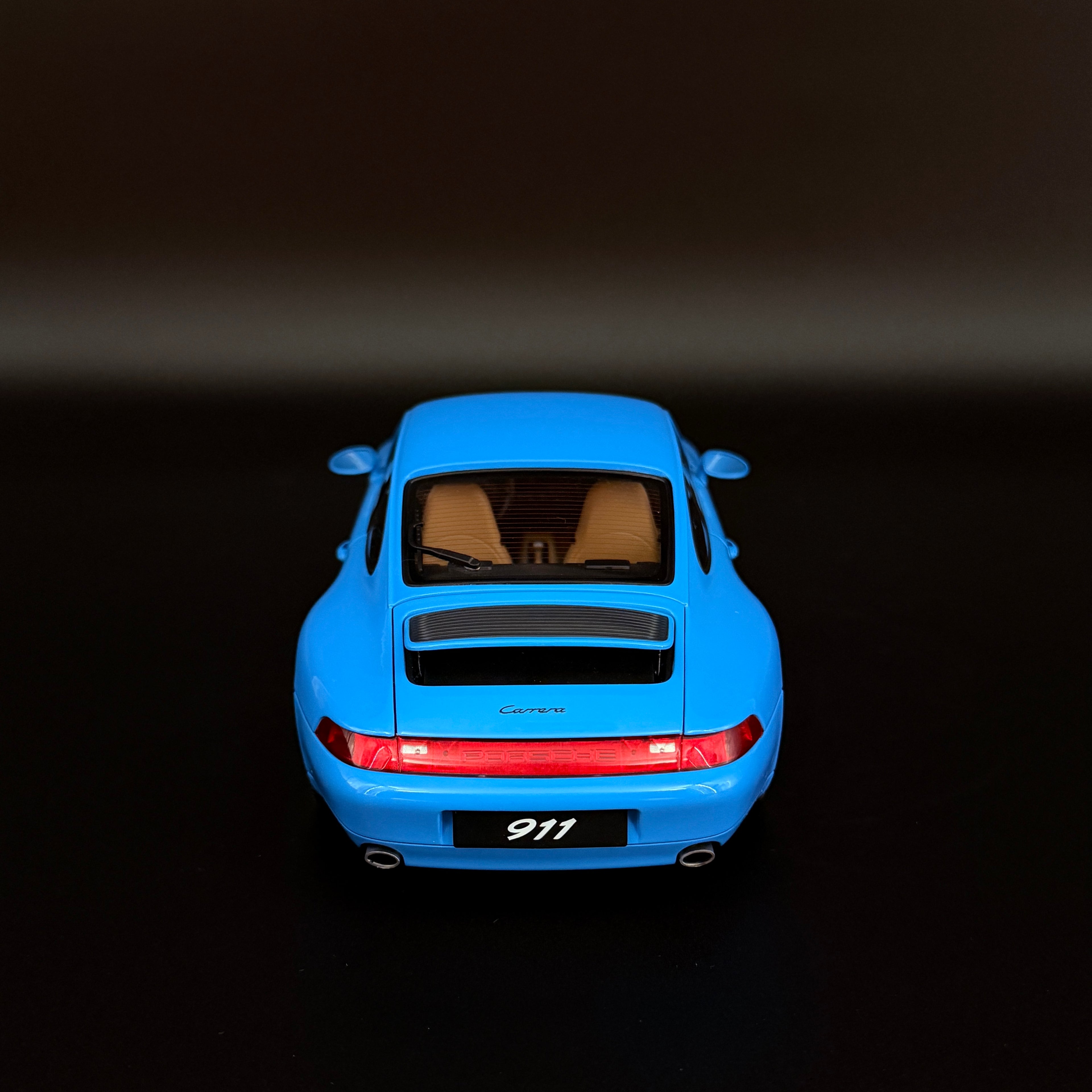 Porsche 911 Carrera – Blue Metallic Maßstab 1:18 von AUTOart Millennium