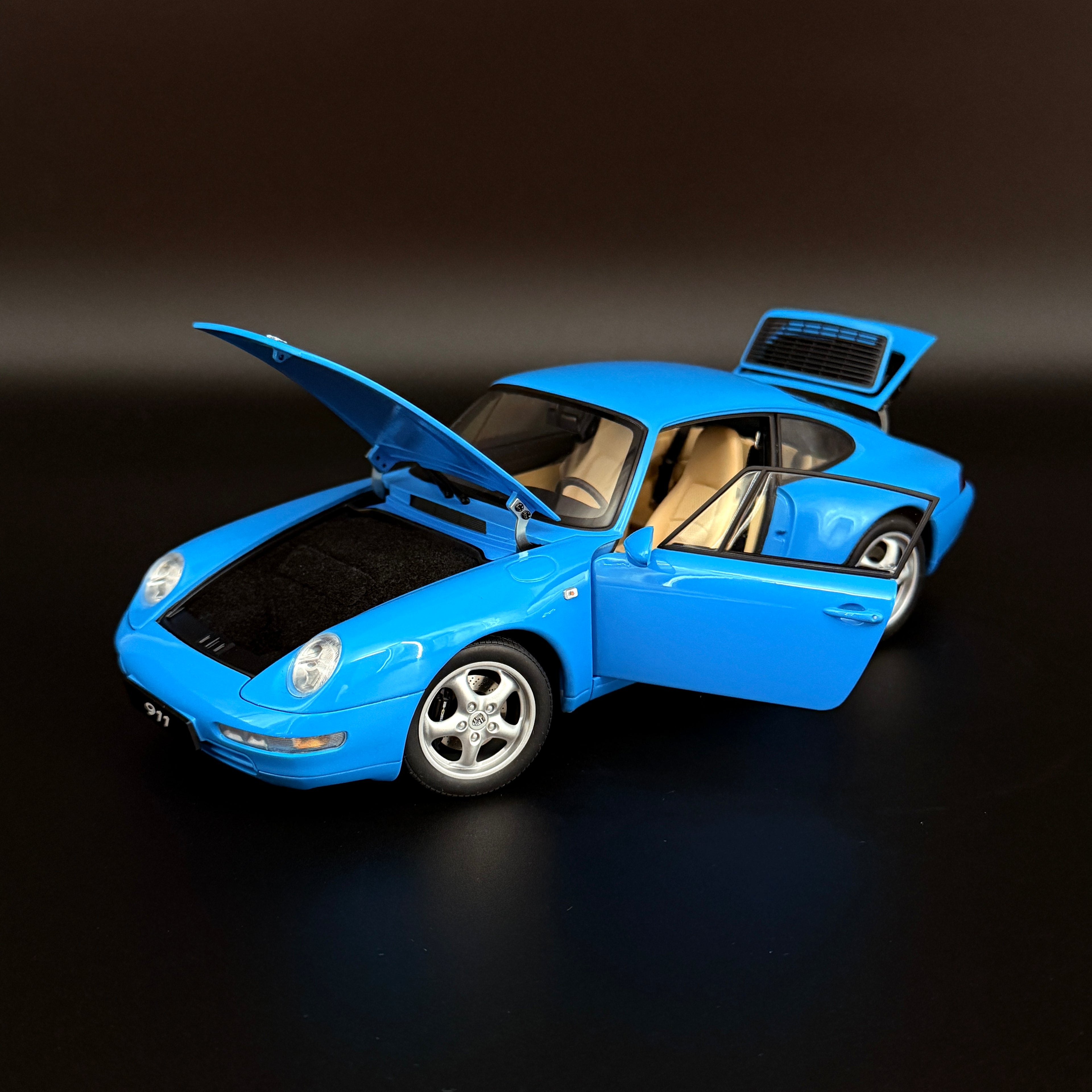 Porsche 911 Carrera – Blue Metallic Maßstab 1:18 von AUTOart Millennium