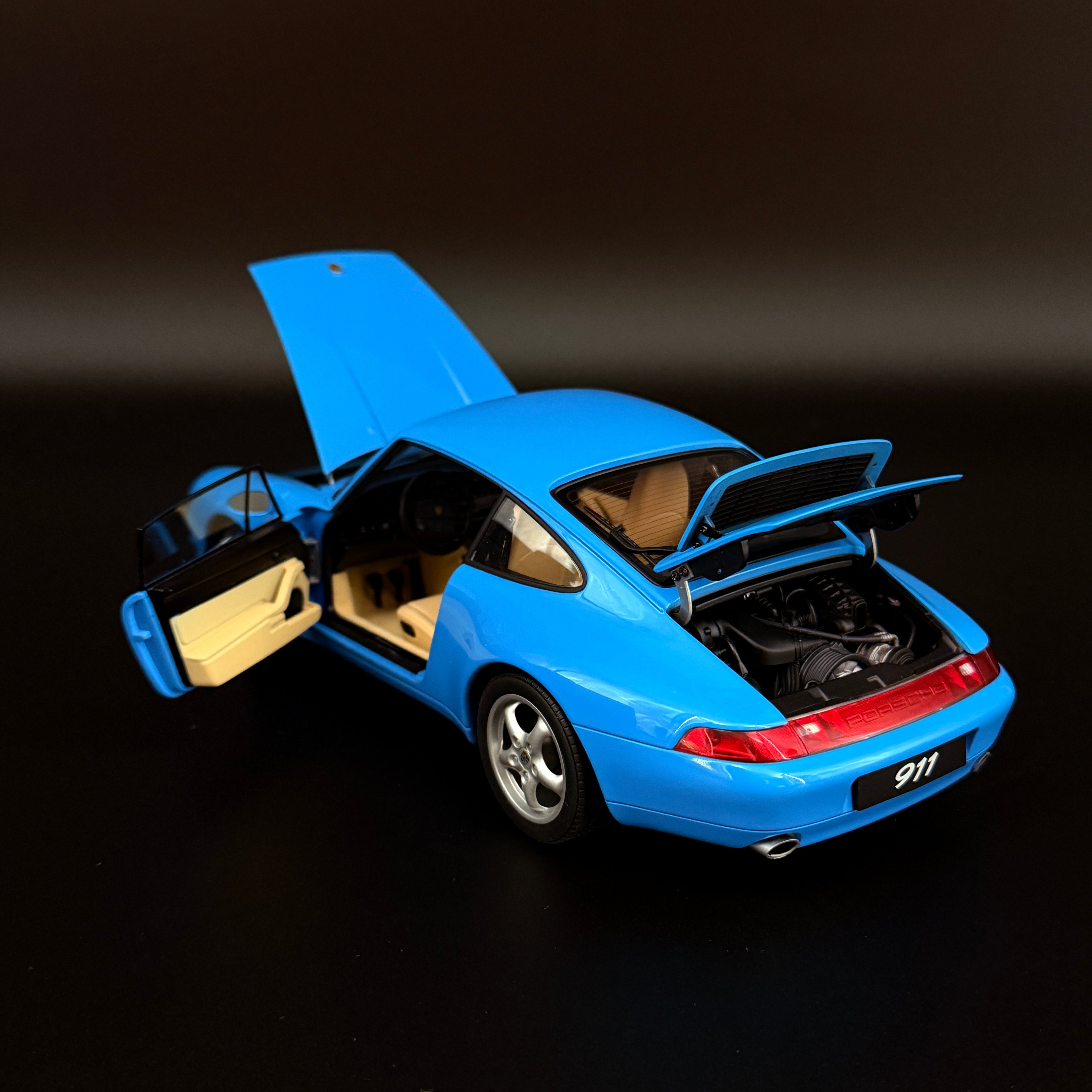 Porsche 911 Carrera – Blue Metallic Maßstab 1:18 von AUTOart Millennium