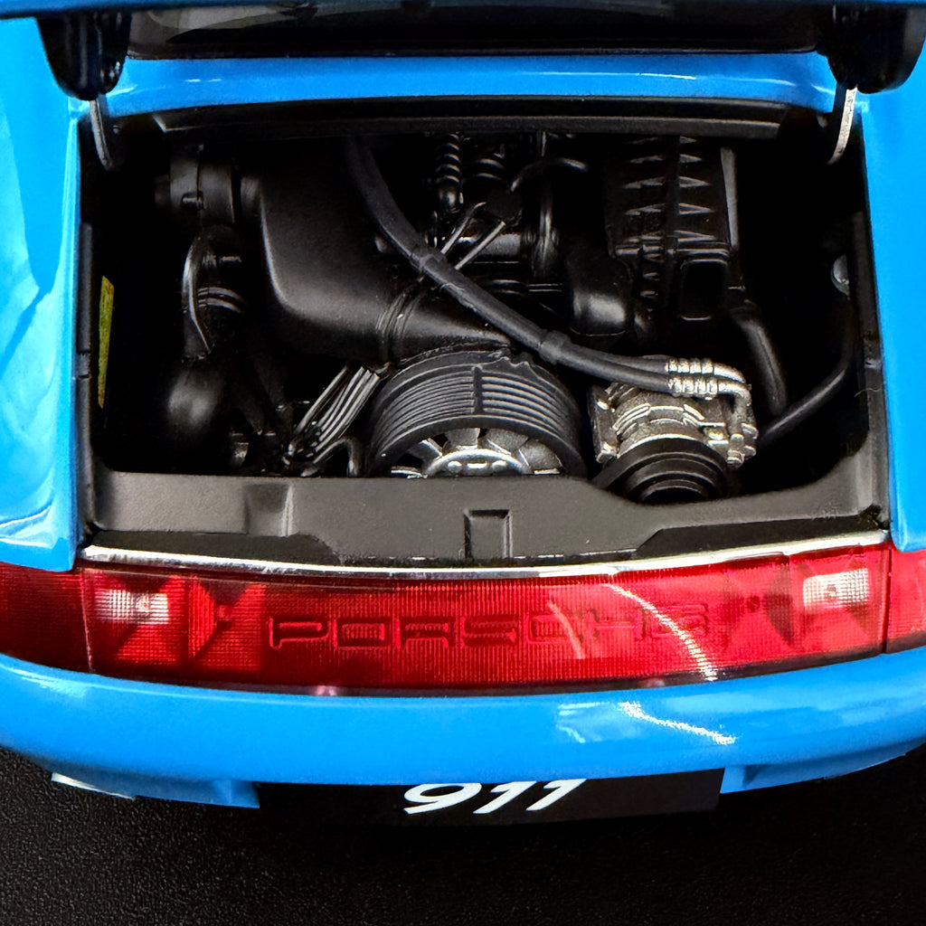 Porsche 911 Carrera – Blue Metallic Maßstab 1:18 von AUTOart Millennium