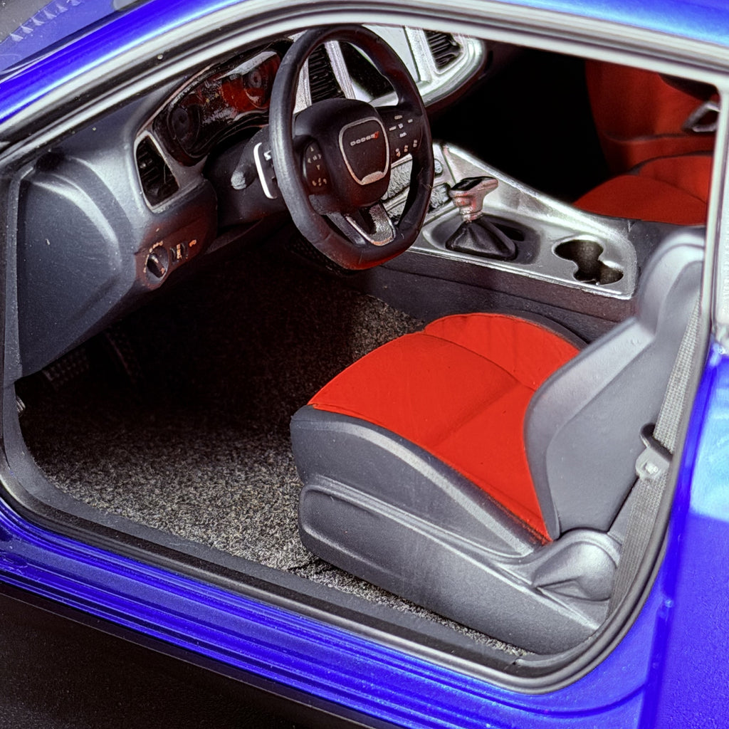 Dodge Challenger R/T Scat Pack Widebody 2022 – Indigo Blue Maßstab 1:18 von AUTOart