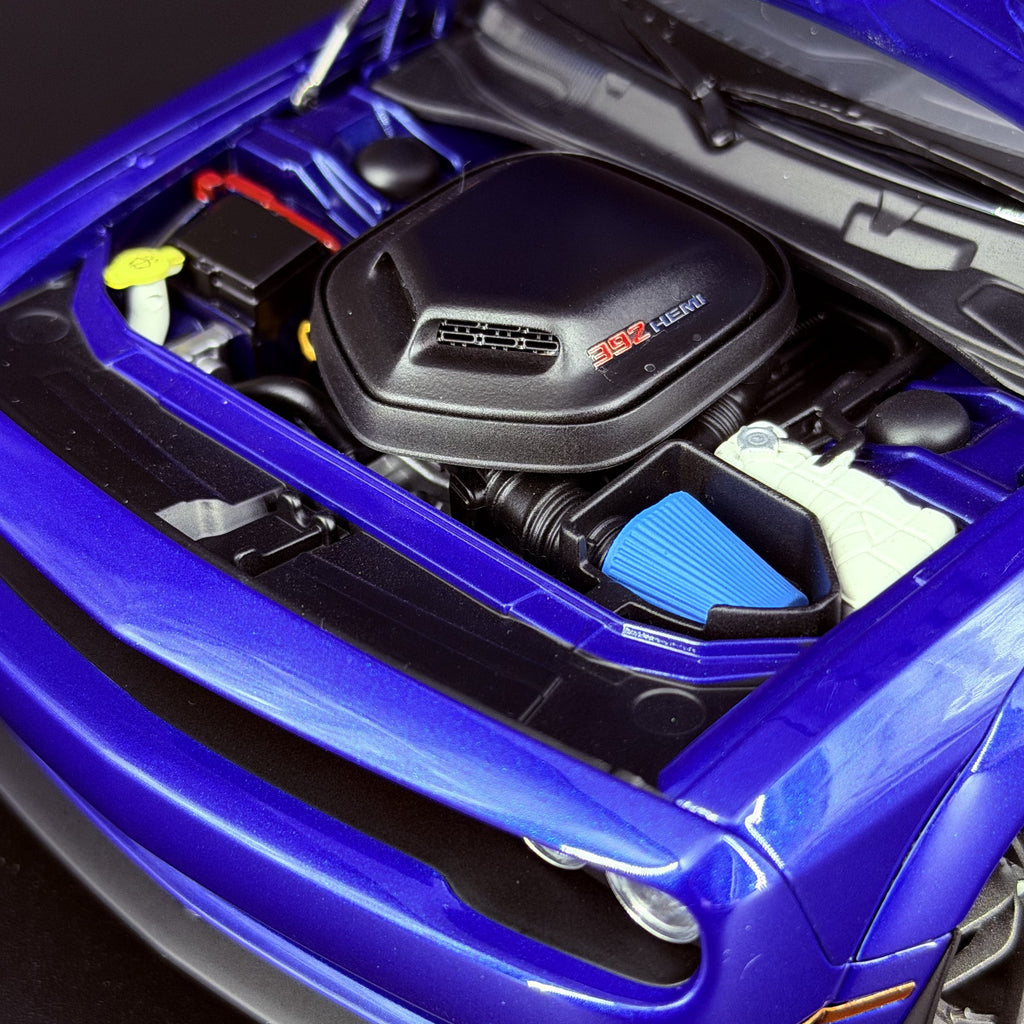 Dodge Challenger R/T Scat Pack Widebody 2022 – Indigo Blue Maßstab 1:18 von AUTOart