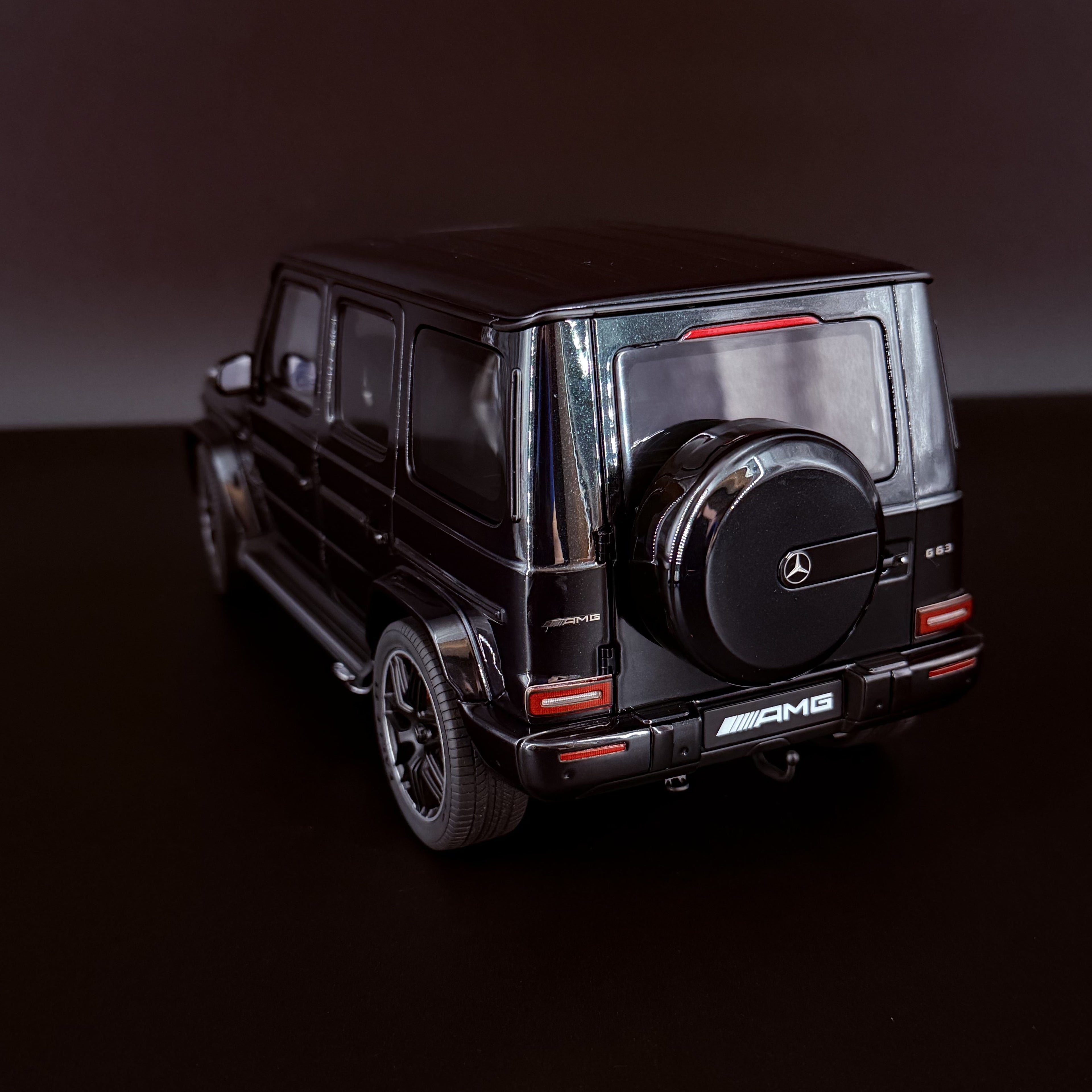Mercedes-AMG G 63 2019 – Emeraldgrün Metallic im Maßstab 1:18 von AUTOart