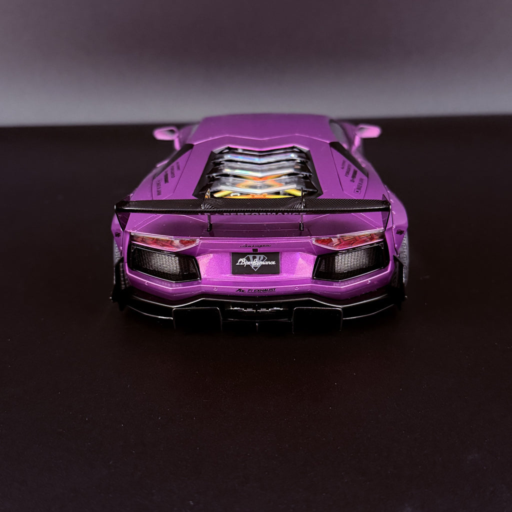 Lamborghini Aventador Liberty Walk LB-Works Limited Edition (Viola SE30) Maßstab 1:18