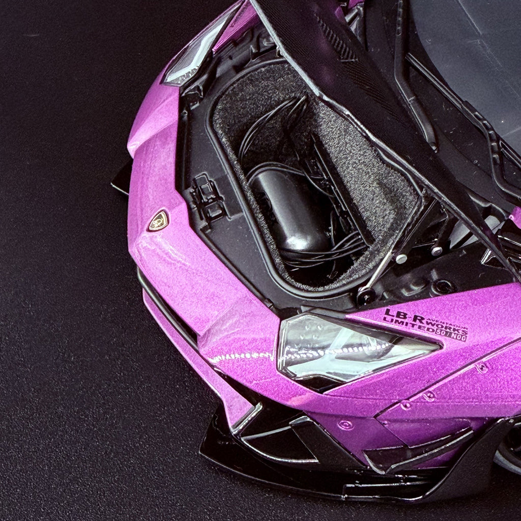 Lamborghini Aventador Liberty Walk LB-Works Limited Edition (Viola SE30) Maßstab 1:18