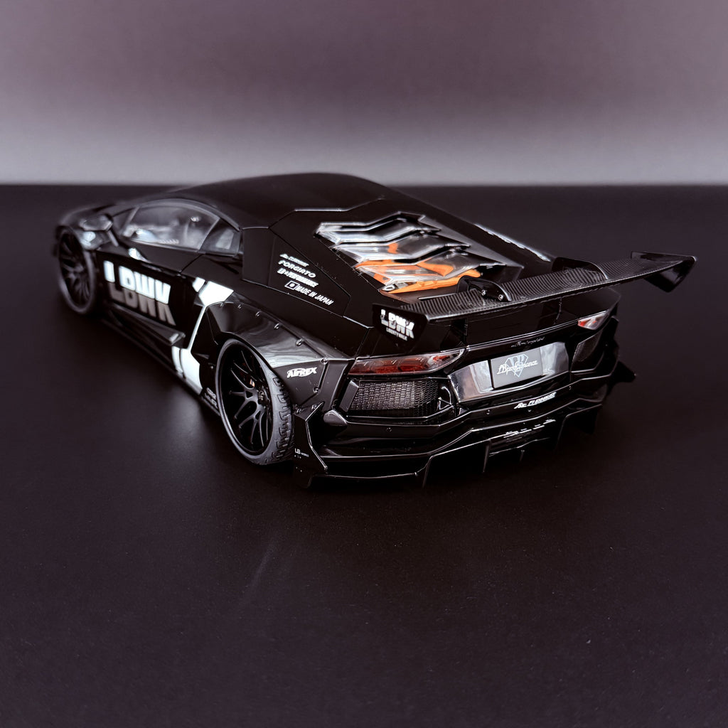 Lamborghini Aventador Liberty Walk LB-W – Maßstab 1:18 von AUTOart