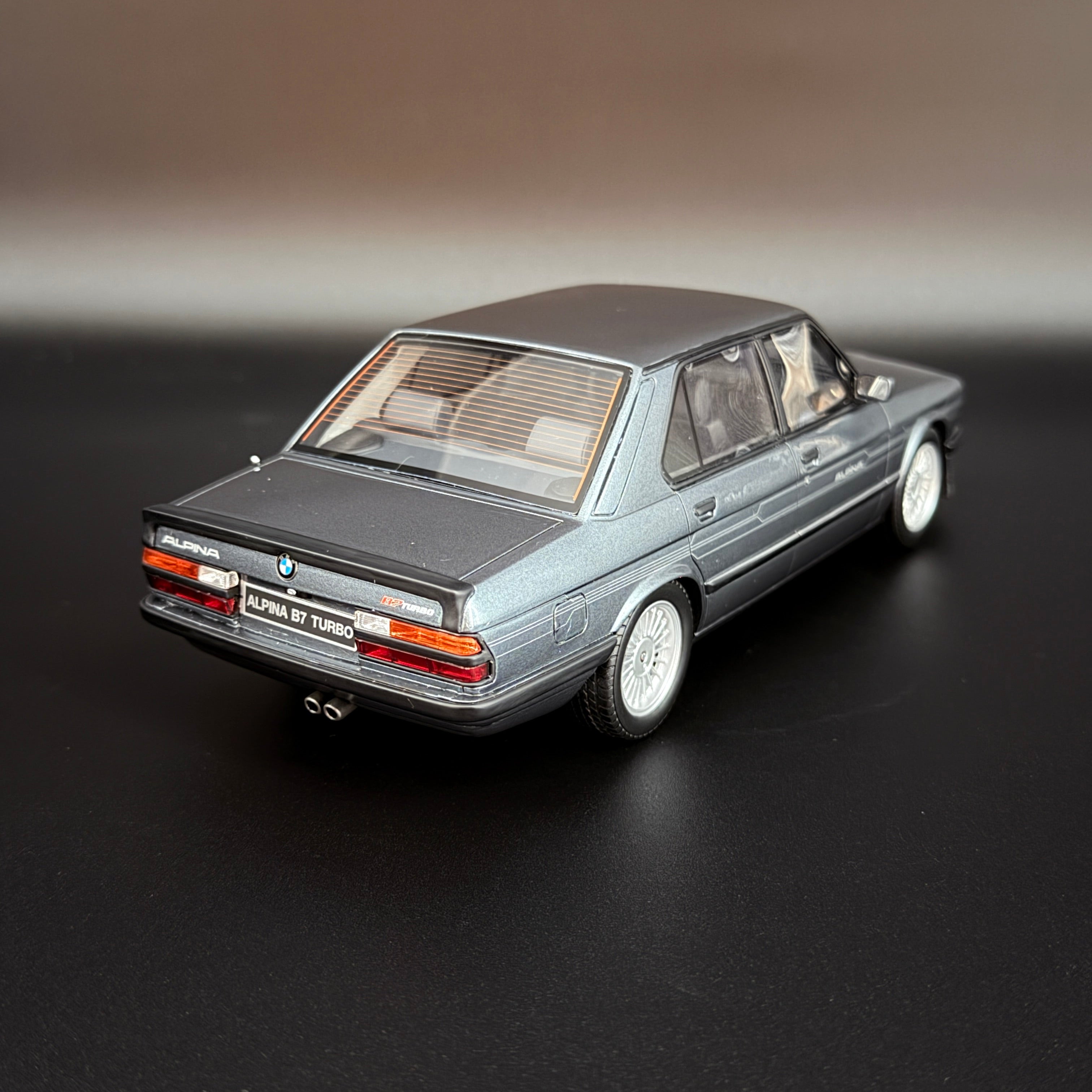 1:18 BMW Alpina B7 Turbo E28 Grey – Limited Edition 999 pcs от OTTOmobile