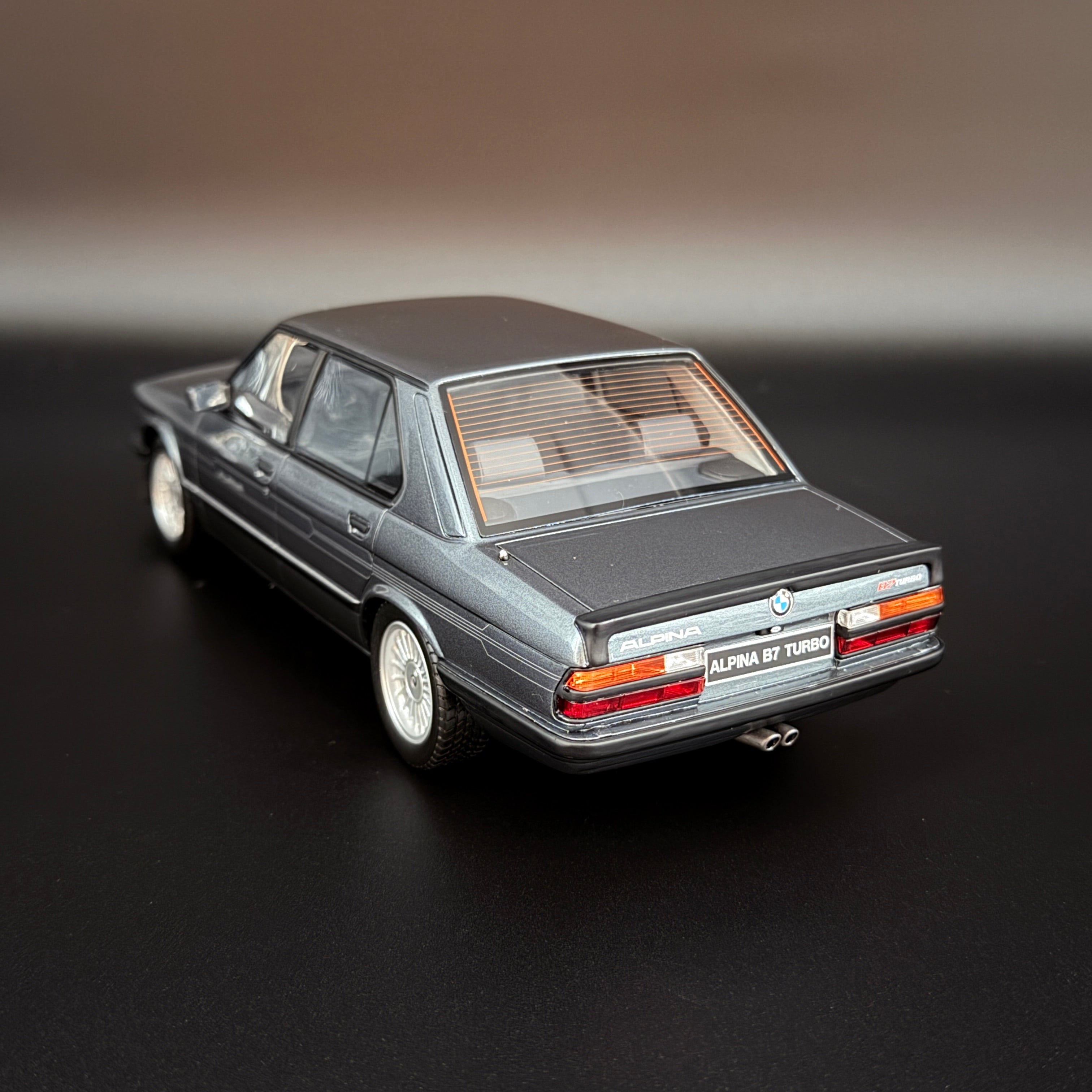 1:18 BMW Alpina B7 Turbo E28 Grey – Limited Edition 999 pcs от OTTOmobile