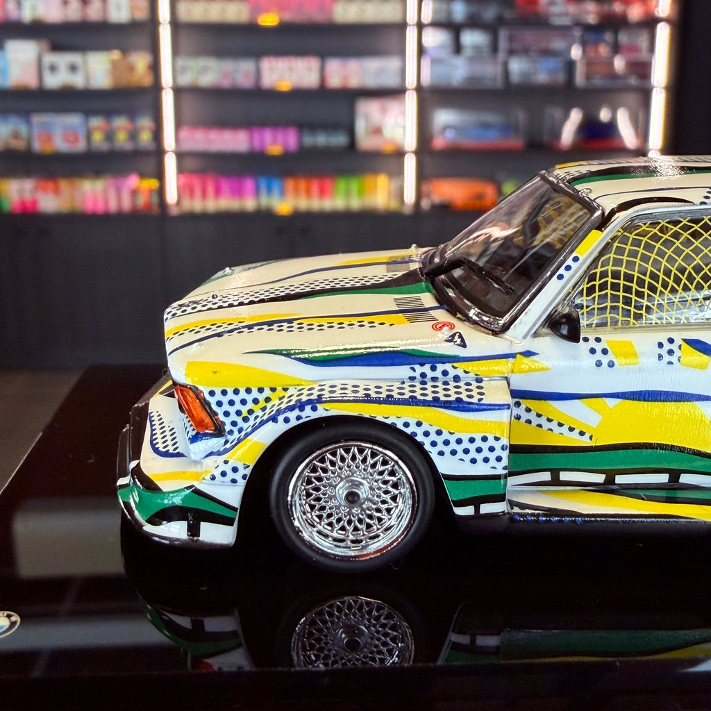 BMW 320i E21 Turbo Group 5 Art Car od Roye Lichtensteina – 1:43 od Norev
