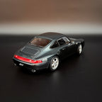 Porsche 911 Carrera (993) – Grün Metallic im Maßstab 1:18 von AUTOart