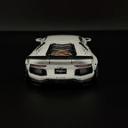 Liberty Walk Lamborghini Aventador Limited Edition – Metallicweiß 1:18 Maßstab von AUTOart