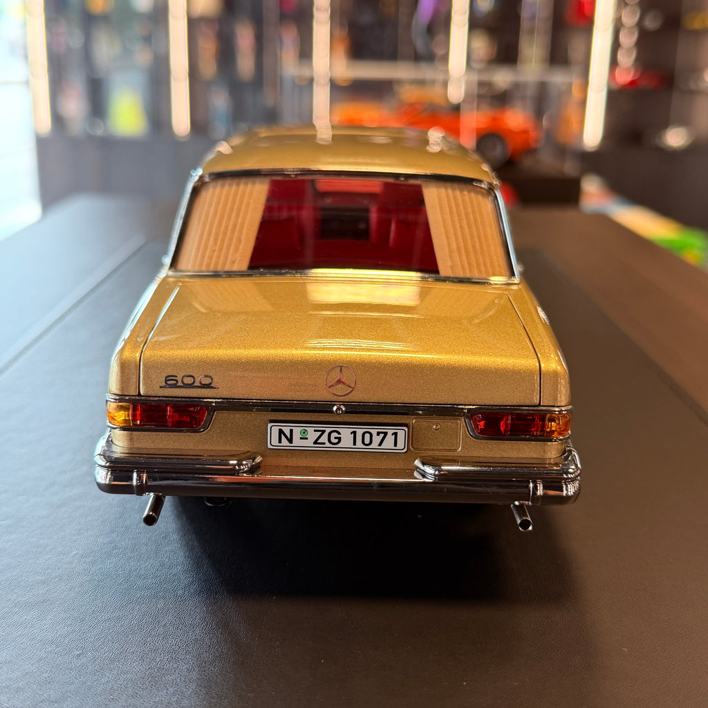 Mercedes-Benz 600 Pullman 1:18 od NZG — limitovaná edice 1071 ks, č. 66