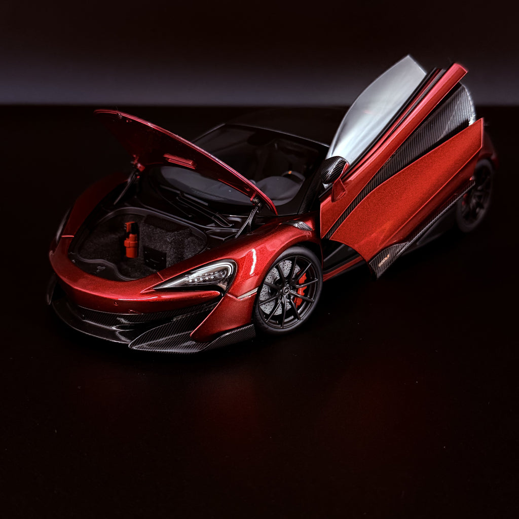 McLaren 600LT 2019 – Volcano Red Maßstab 1:18 von AUTOart