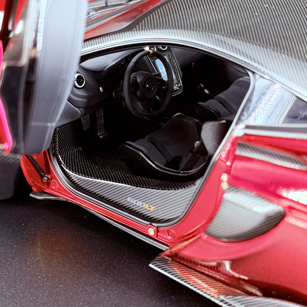 McLaren 600LT 2019 – Volcano Red Maßstab 1:18 von AUTOart