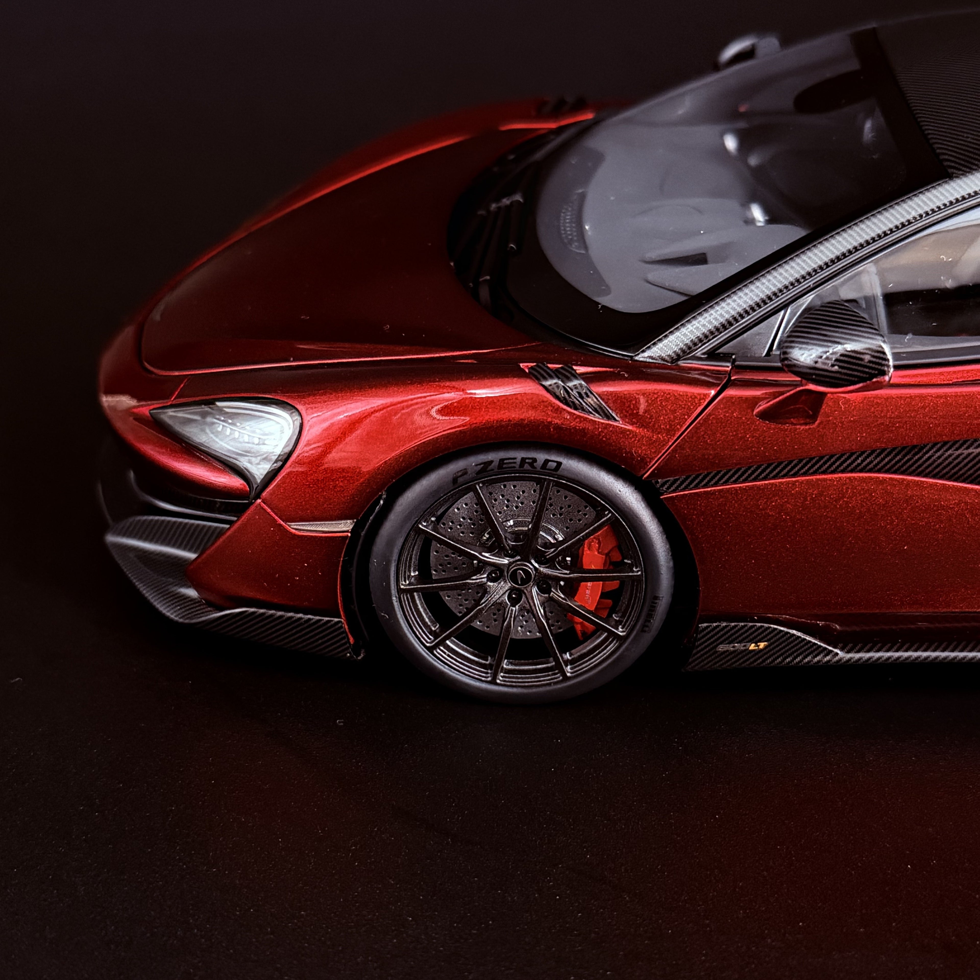 McLaren 600LT 2019 – Volcano Red Maßstab 1:18 von AUTOart