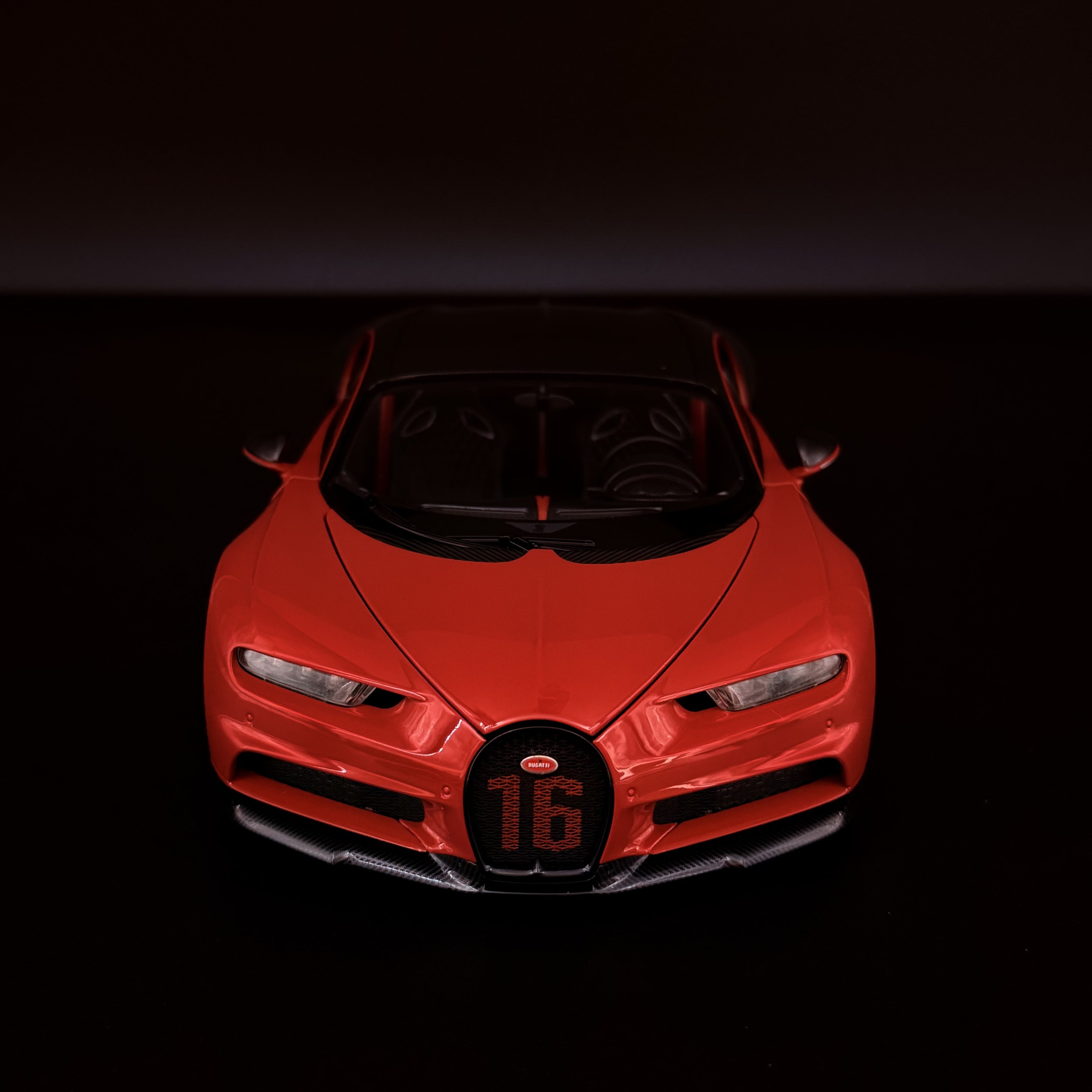 Bugatti Chiron Sport 2019 – Italian Red / Carbon 1:18 Maßstab von AUTOart