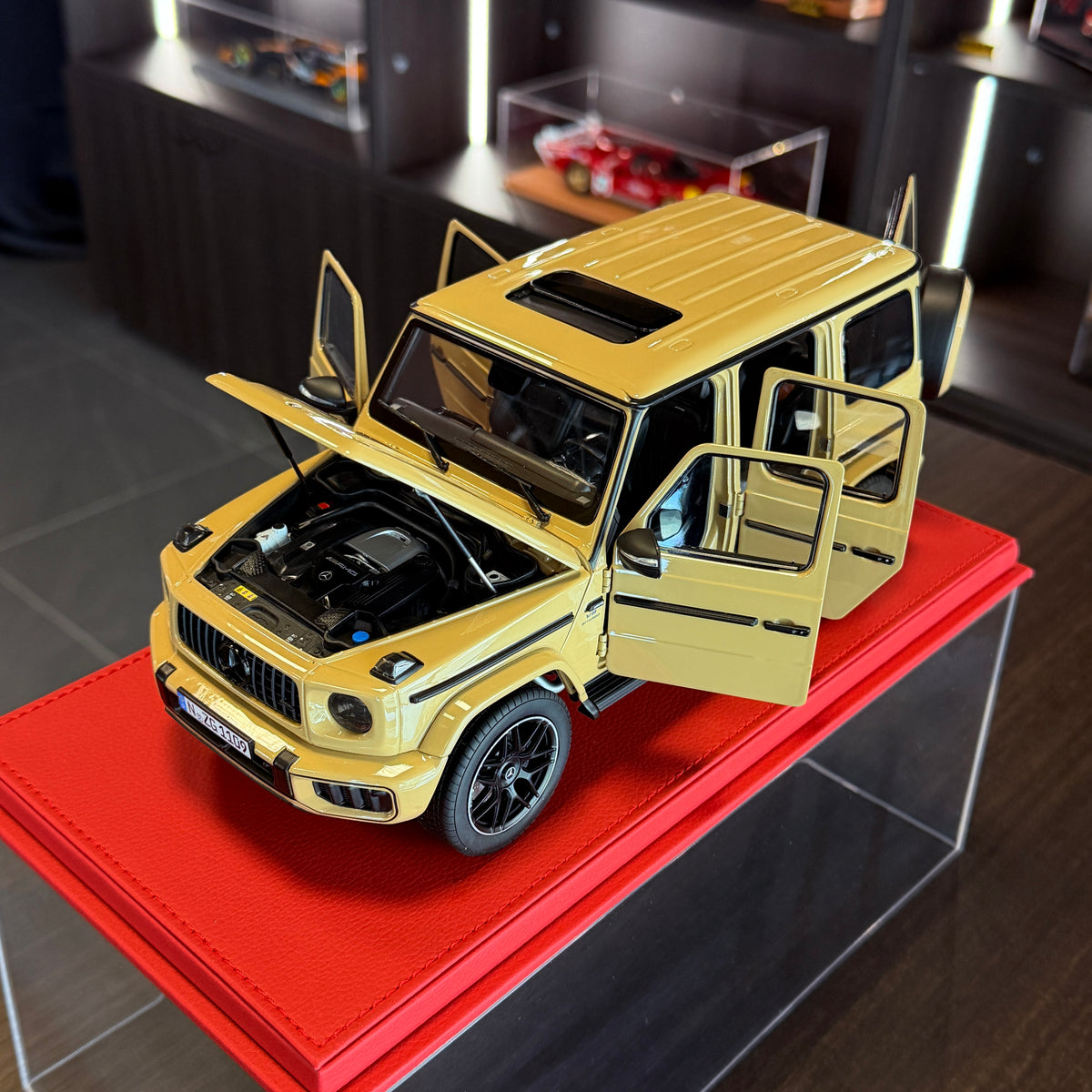 Mercedes-AMG G 63 W465 2025 – pouštní písek 1:18 od NZG