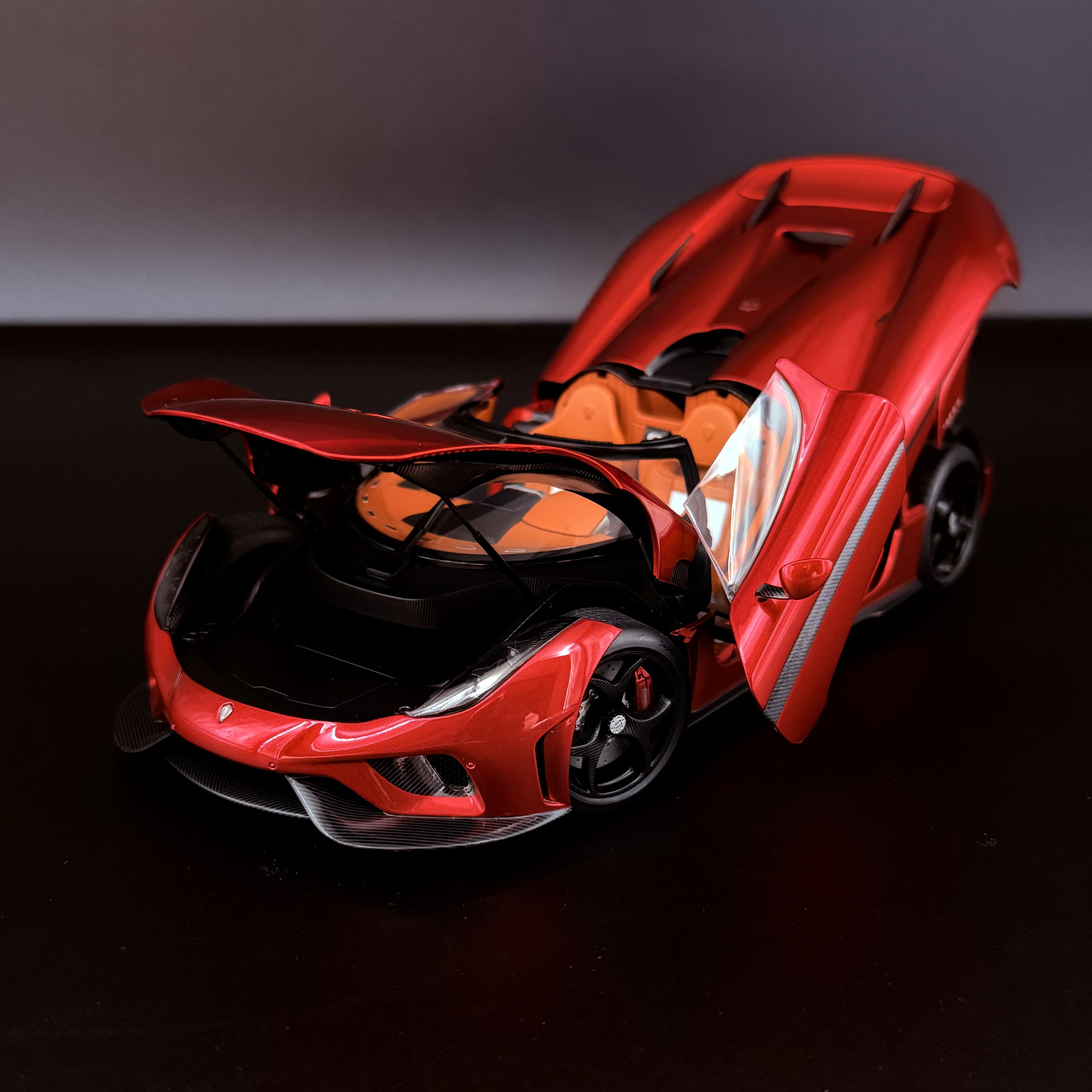 Koenigsegg Regera – Candy Red Maßstab 1:18 von AUTOart