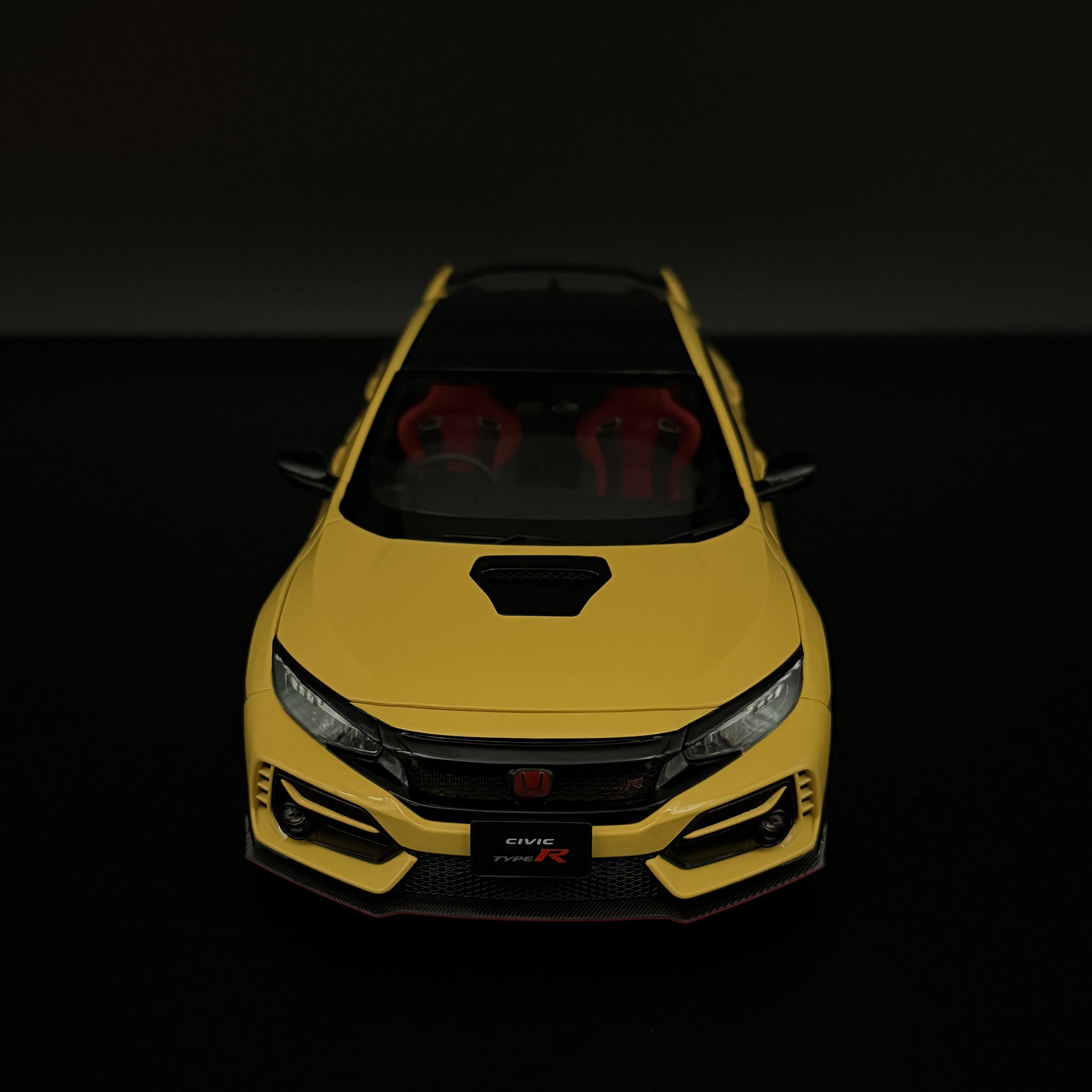 Honda Civic Type R (FK8) Limited Edition 2021 – Maßstab 1:18 von AUTOart