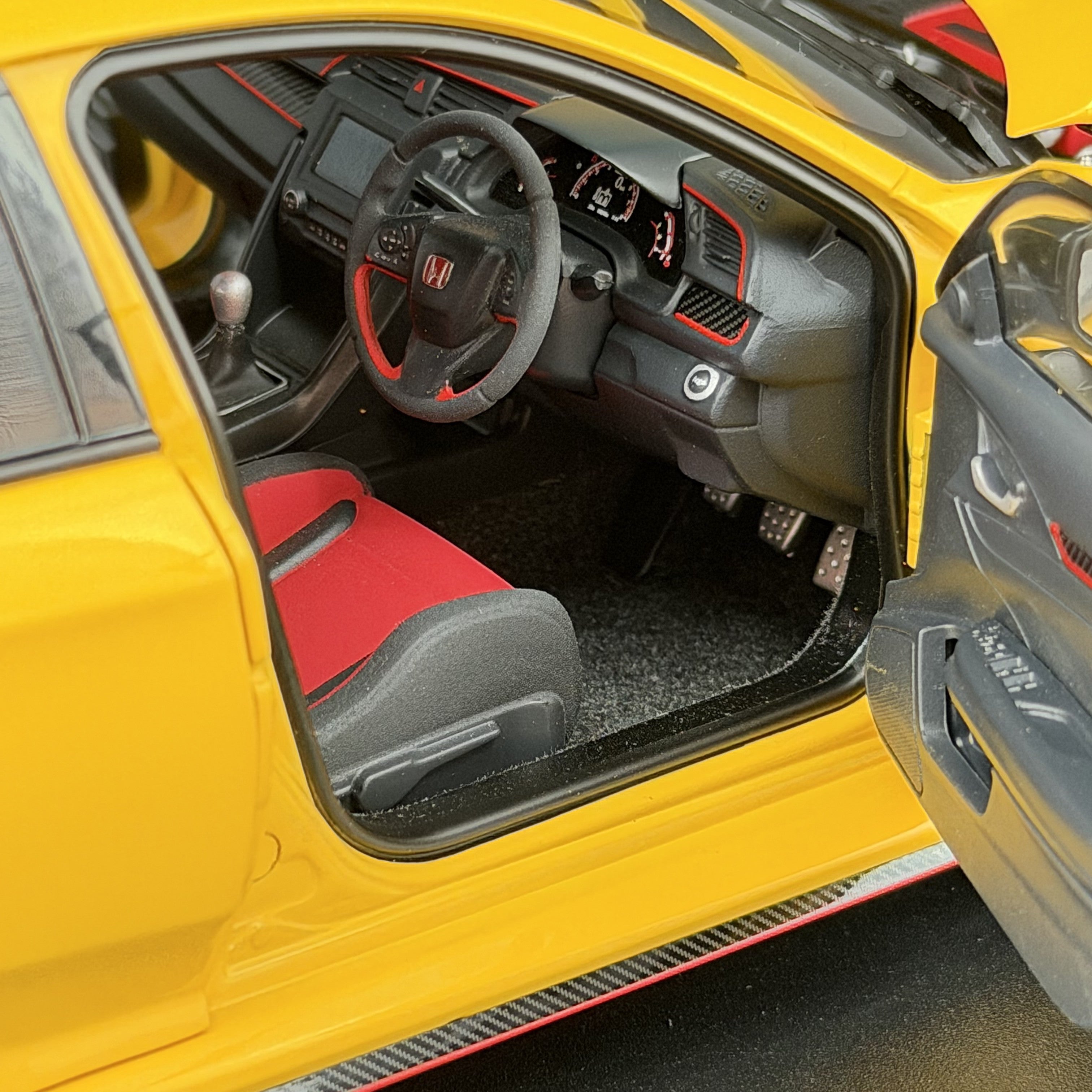 Honda Civic Type R (FK8) Limited Edition 2021 – Maßstab 1:18 von AUTOart