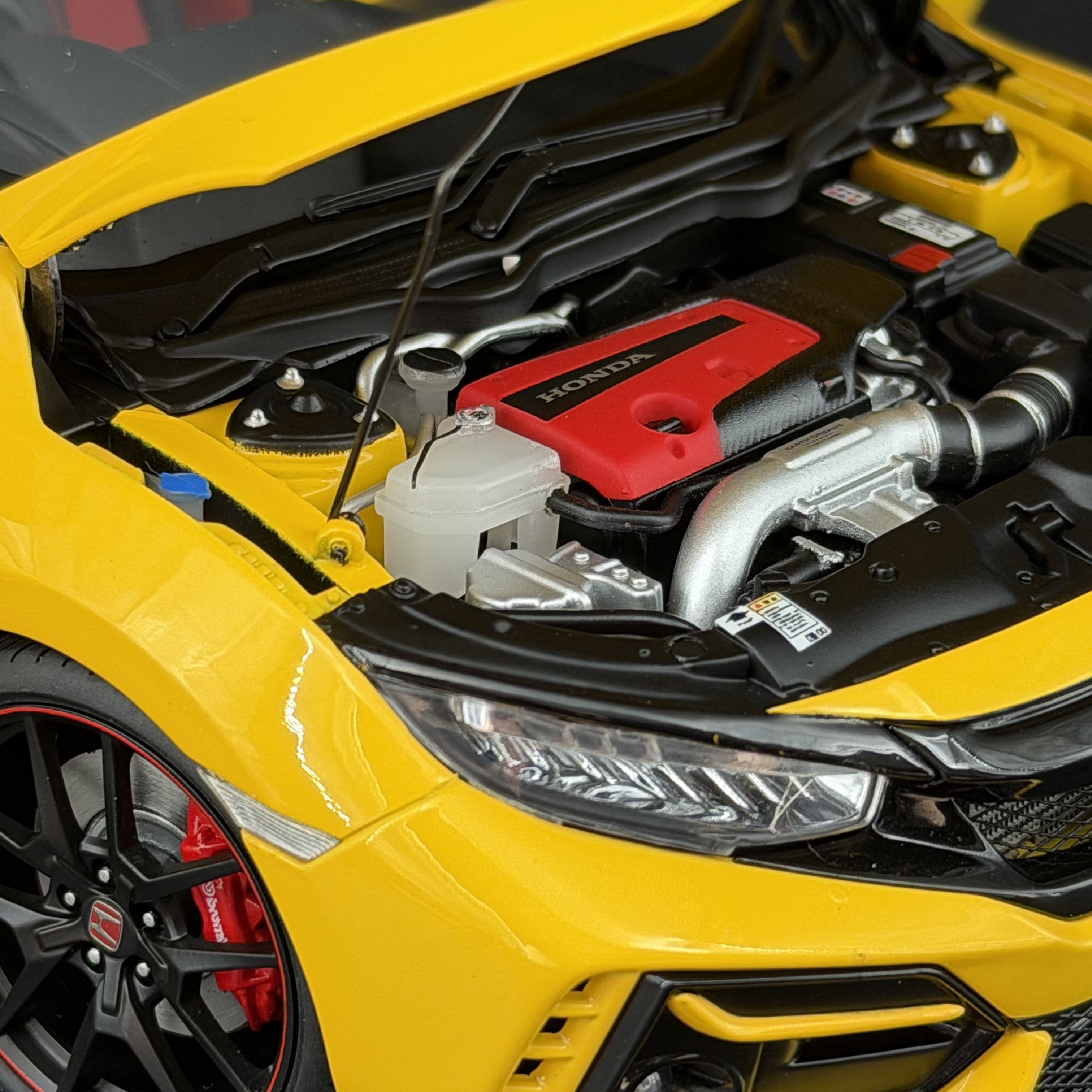 Honda Civic Type R (FK8) Limited Edition 2021 – Maßstab 1:18 von AUTOart