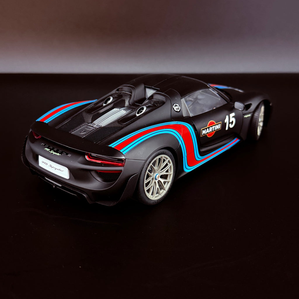 Porsche 918 Spyder Weissach Package Martini Edition 2013 – Schwarz 1:18 Maßstab von AUTOart