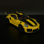 Porsche 911 GT2 RS (991.2) Weissach Package 2017 – Racing Yellow Maßstab 1:18 von AUTOart