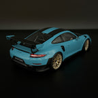 Porsche 911 GT2 RS Weissach (991.2) – Miami Blau Maßstab 1:18 von AUTOart