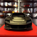 Ferrari F80 Matowy czarny 1:18 z gablotą od BBR Models — limitowana seria 30 szt.