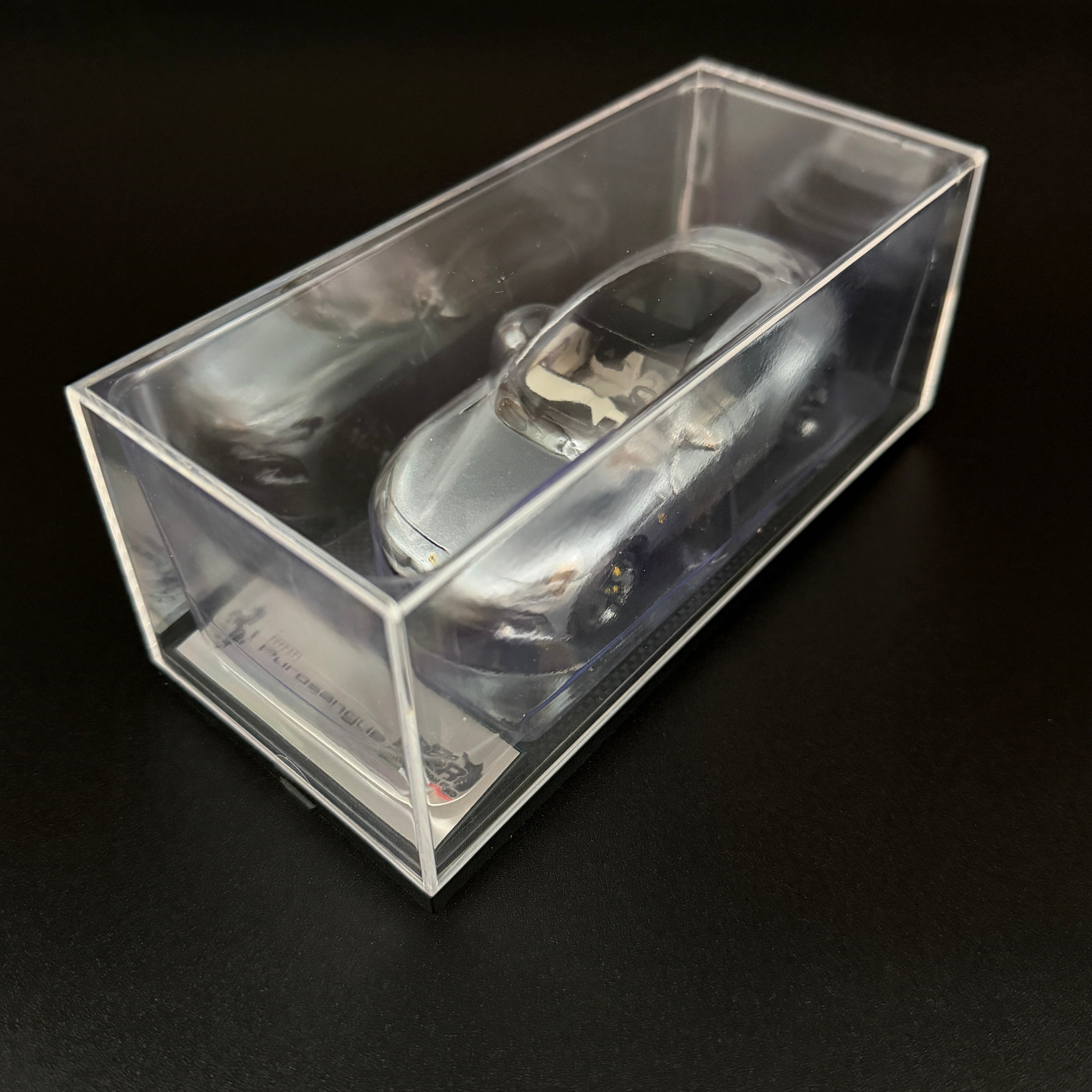 Ferrari Purosangue Panoramadach – Grigio Titanio Maßstab 1:43 von BBR Models