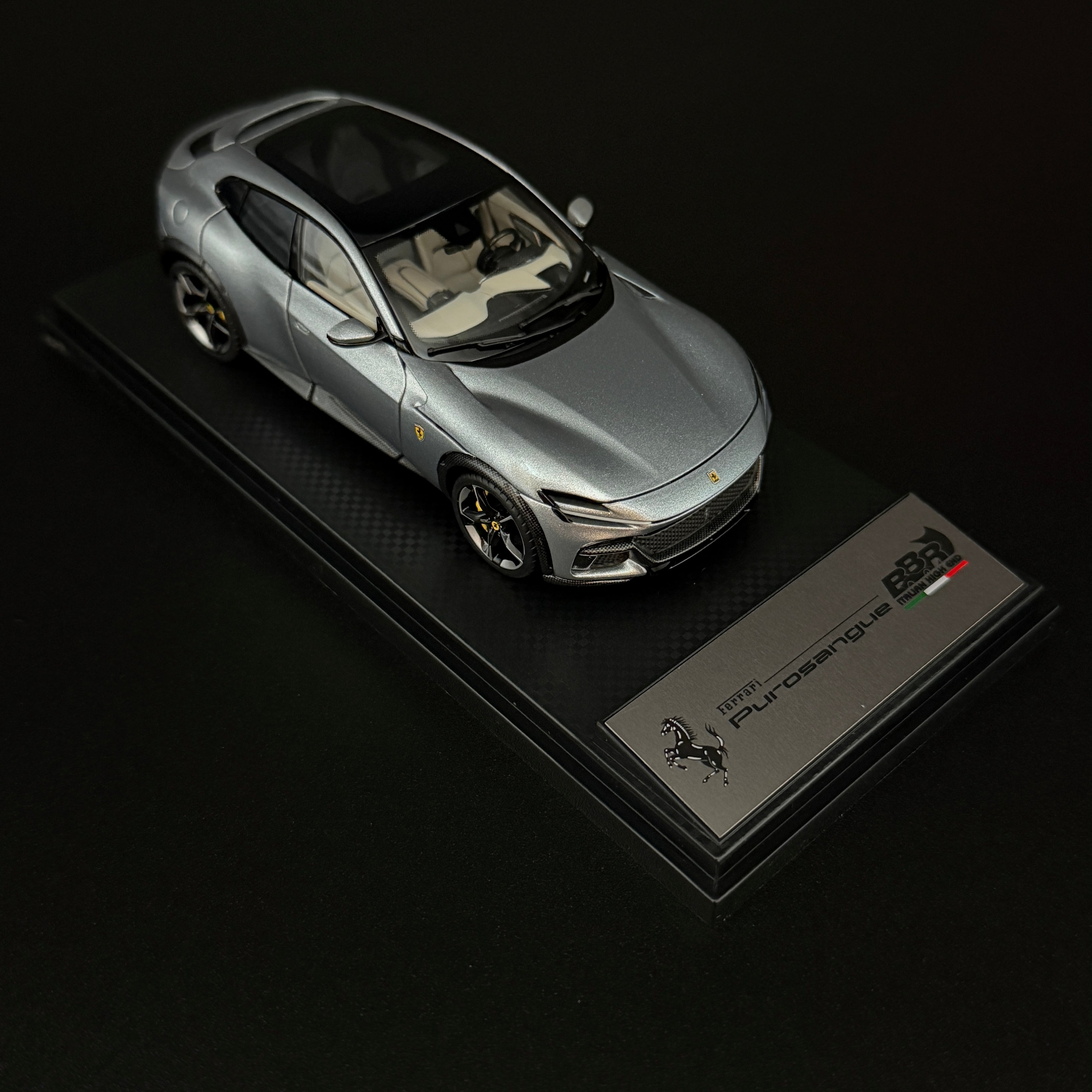 Ferrari Purosangue Panoramadach – Grigio Titanio Maßstab 1:43 von BBR Models