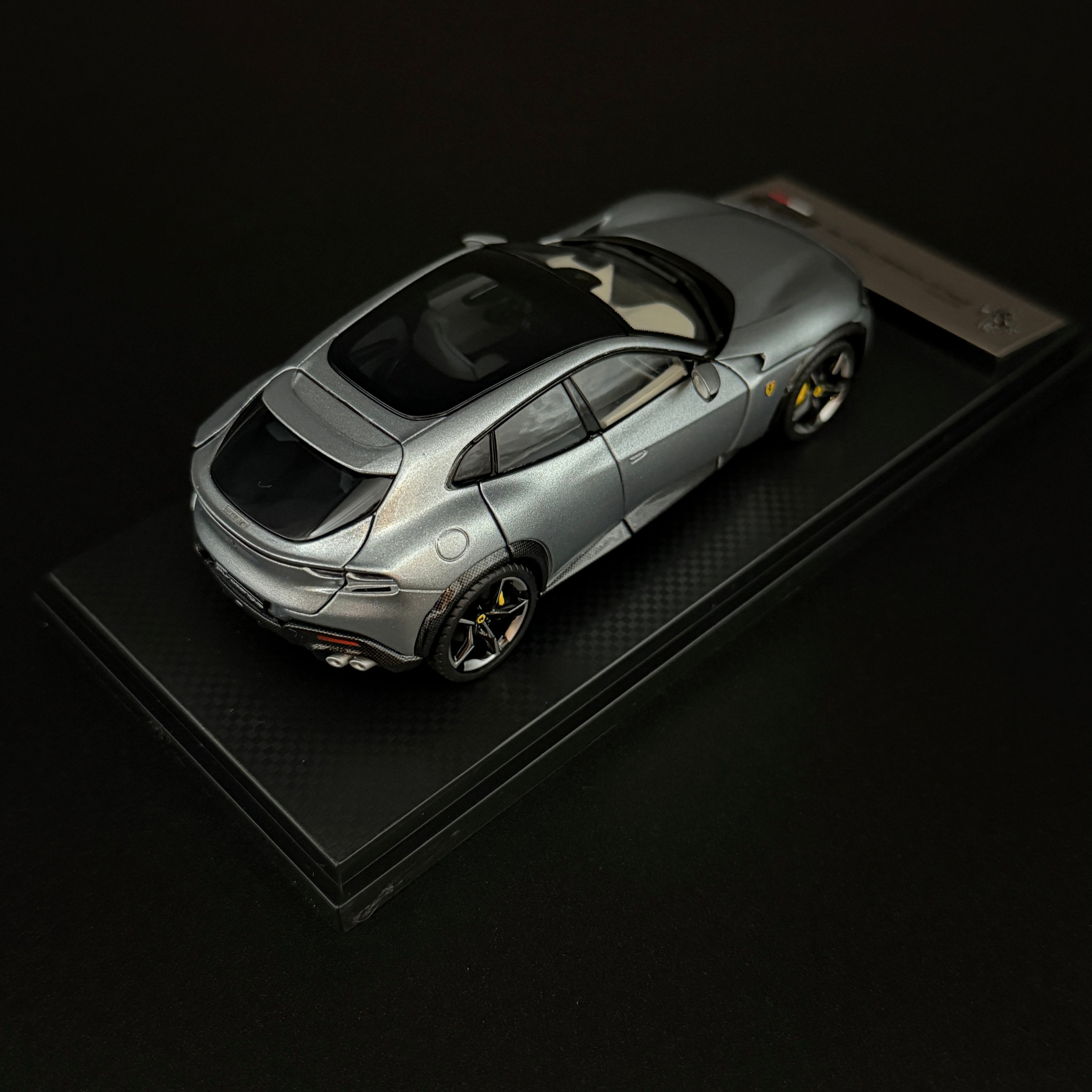 Ferrari Purosangue Panoramadach – Grigio Titanio Maßstab 1:43 von BBR Models