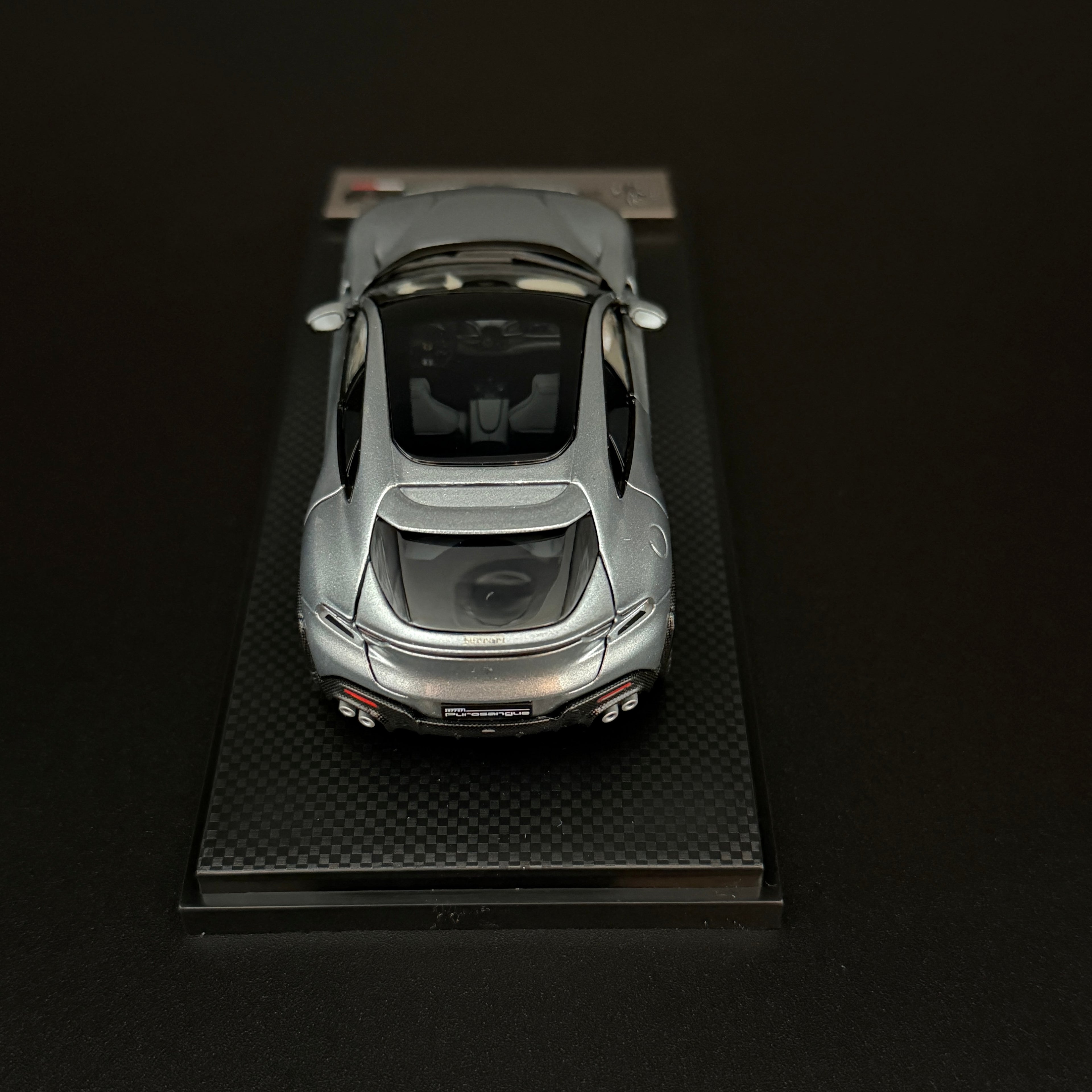 Ferrari Purosangue Panoramadach – Grigio Titanio Maßstab 1:43 von BBR Models
