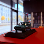 Volkswagen Golf II 4-dørs 1985 turkis metallic 1:43 fra Maxichamps