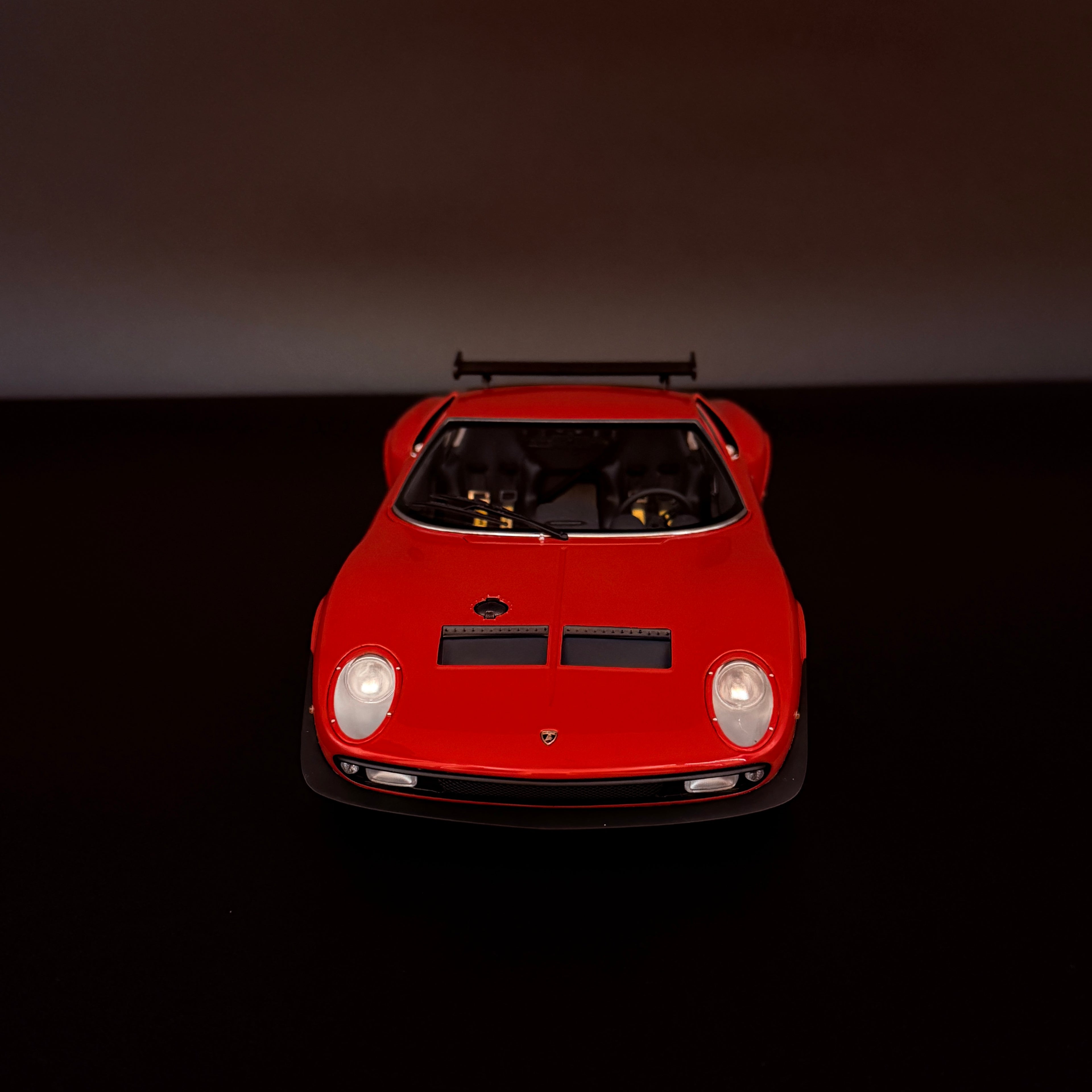 Lamborghini Miura SVR Jota 1968 – Rot Maßstab 1:18 von AUTOart