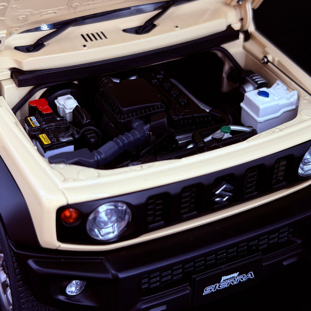 Suzuki Jimny Sierra JB74 – Chiffon Ivory Metallic / Black Roof im Maßstab 1:18 von AUTOart