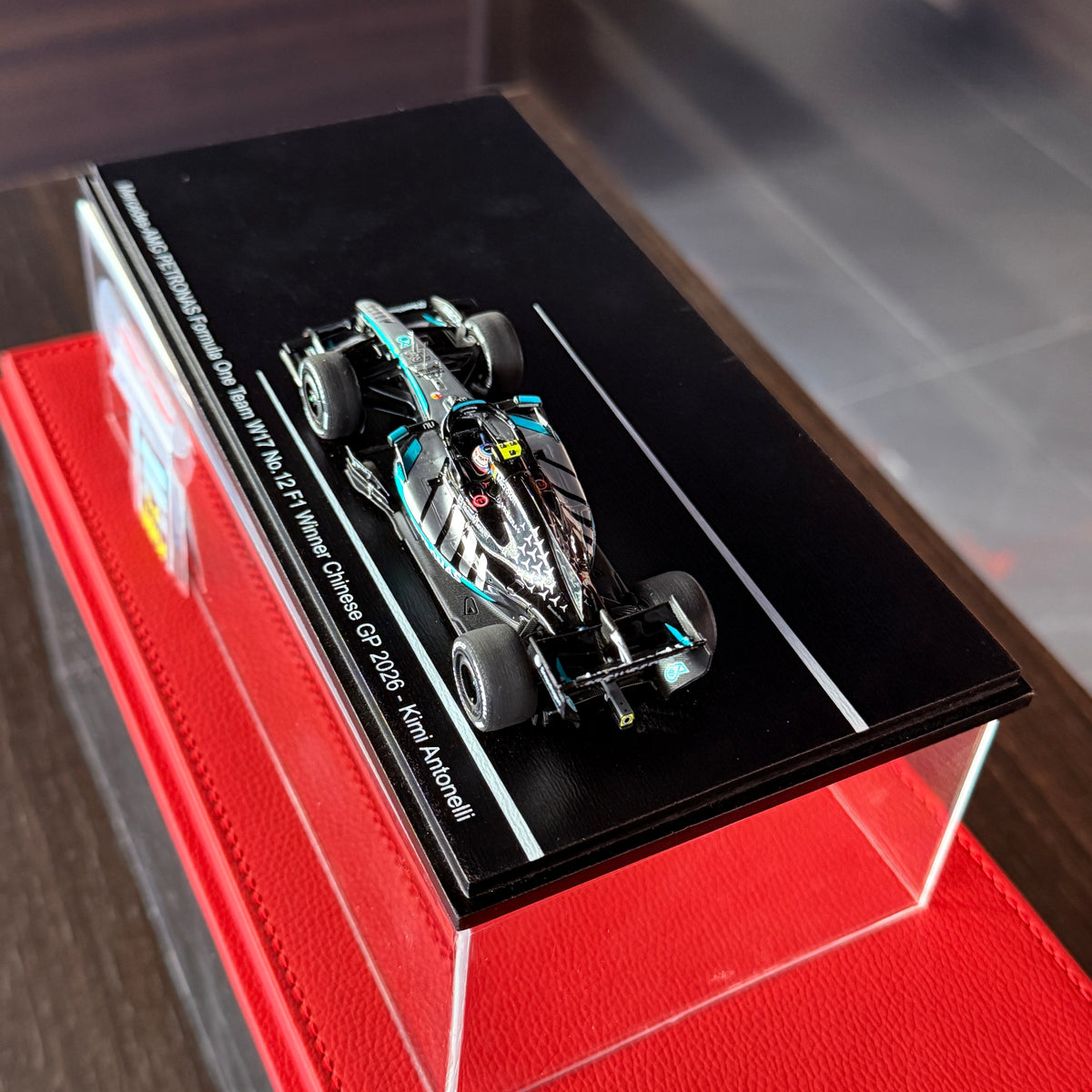 Vítěz Velké ceny Číny 2026 Kimi Antonelli Mercedes-AMG Petronas W17 č. 12 v měřítku 1:43 od Spark