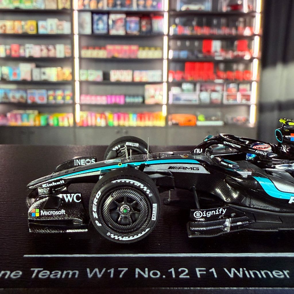 Vítěz Velké ceny Číny 2026 Kimi Antonelli Mercedes-AMG Petronas W17 č. 12 v měřítku 1:43 od Spark