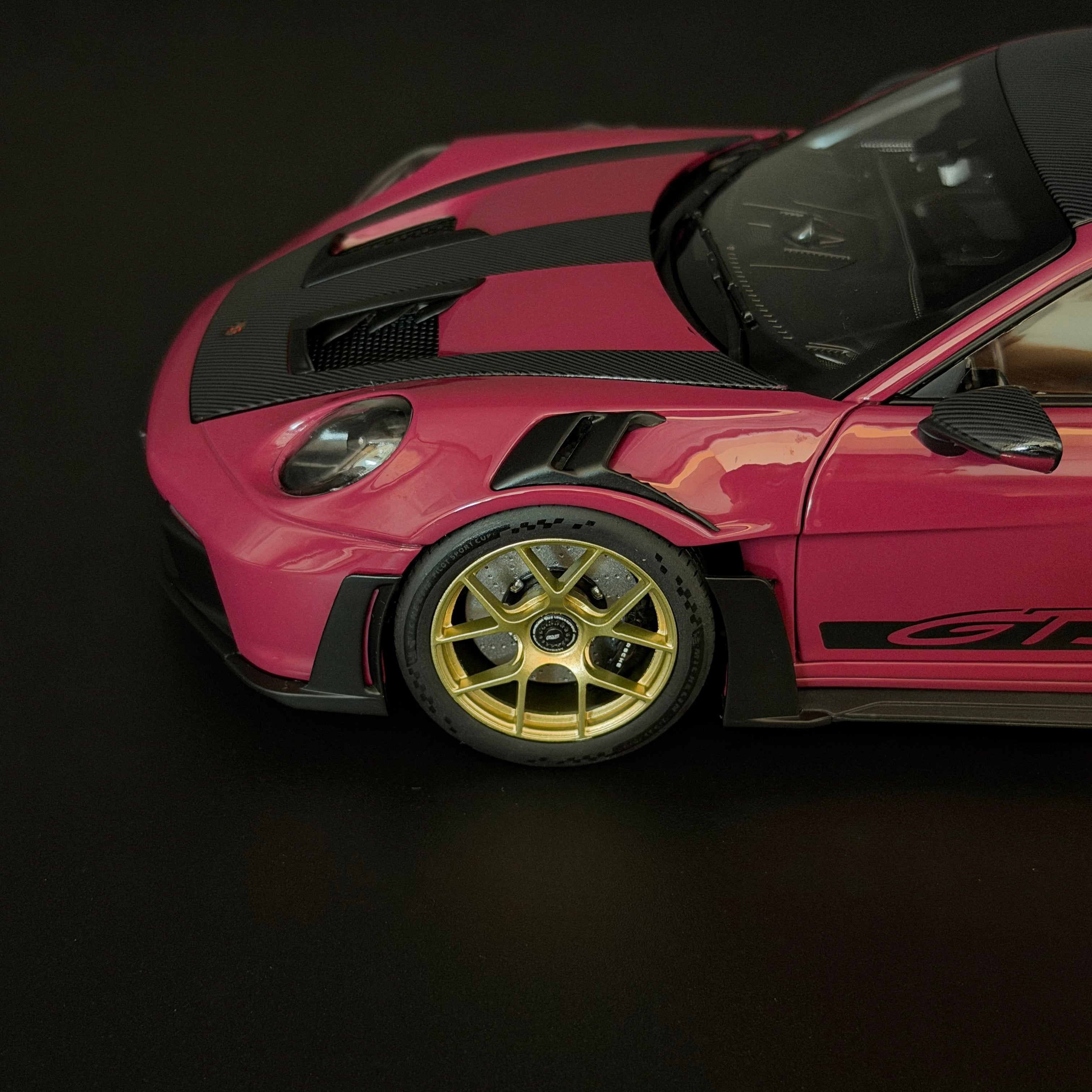 Porsche 911 (992) GT3 RS Weissach Paket 2022 Ruby Star Norev 1/18